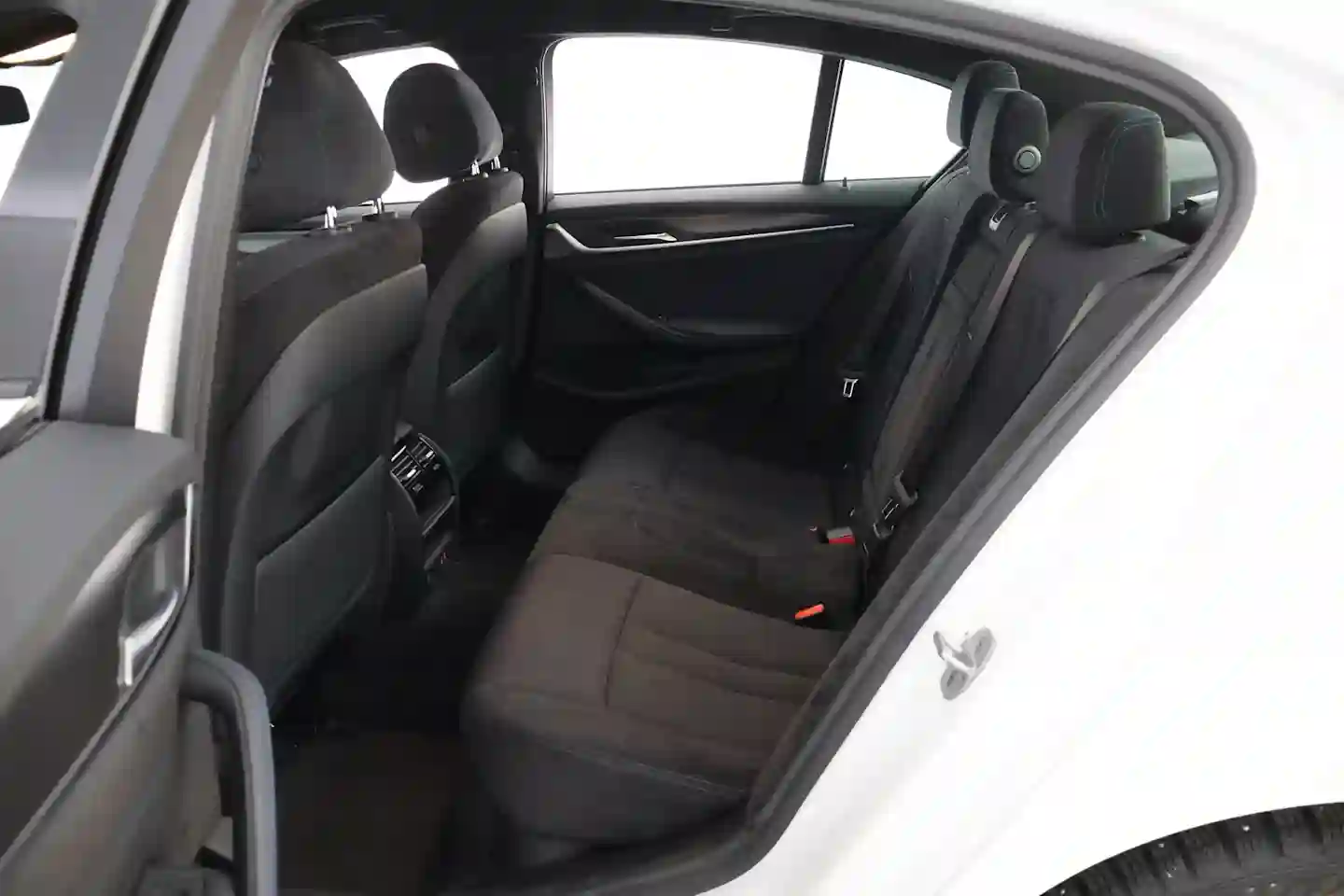 Car Image - 4dlW0SPZk1uF7IrAuai8RL