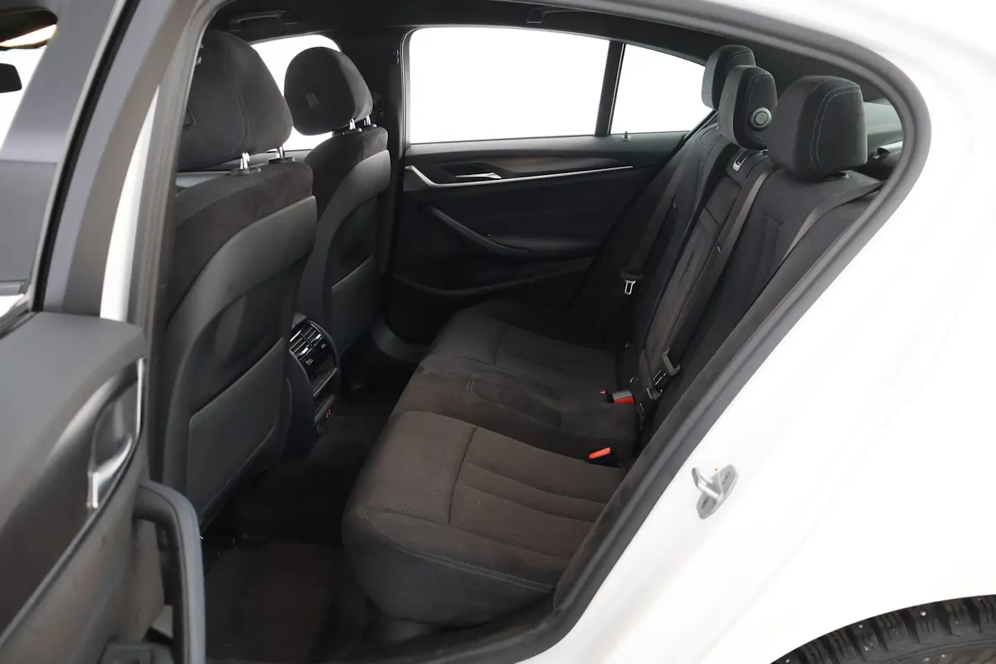Car Image - 4dlW0SPZk1uF7IrAuai8RL