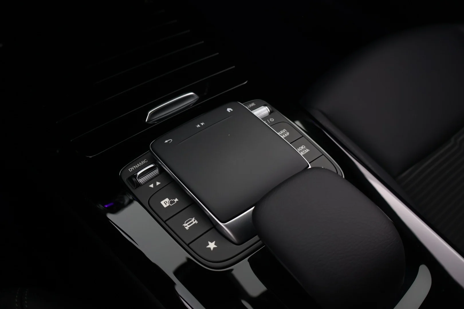 Car Image - 2YqWGnIjOLTkynif5mDFAn