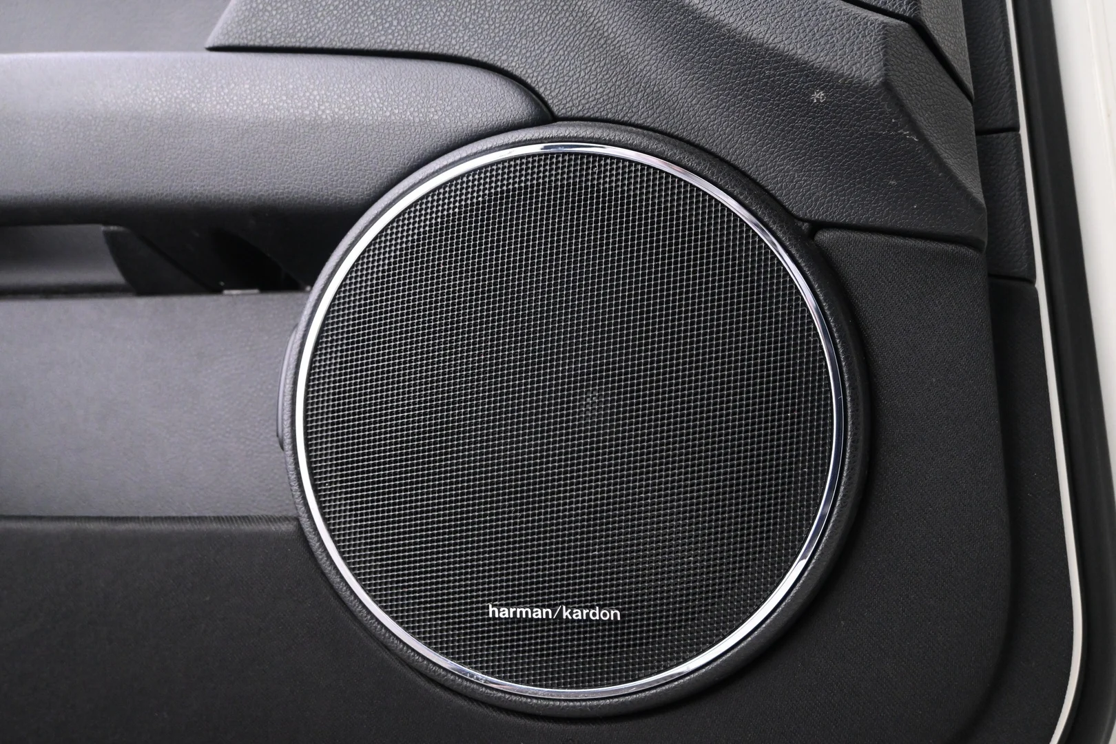 Car Image - 5JZhSFVdK41mf8bl1FBVOn