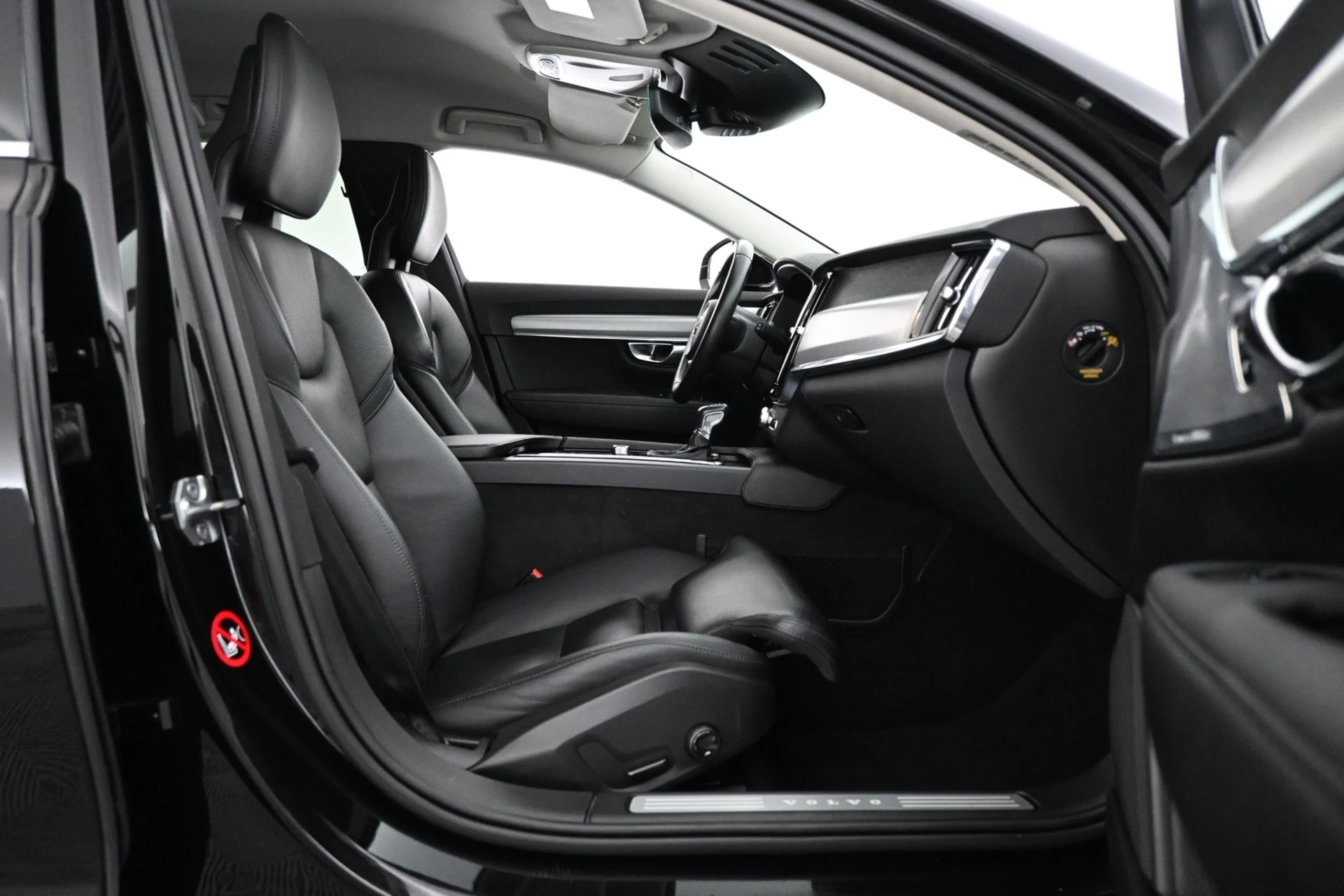 Car Image - 1LMlM5qto7JRJ9vha5BkWS