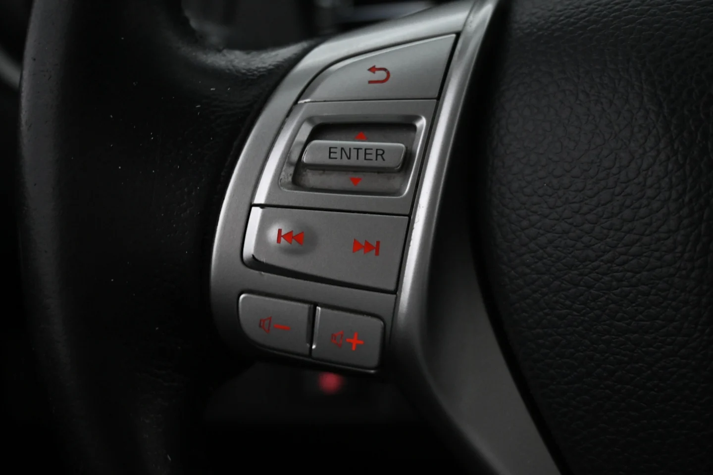 Car Image - wHJSPgryk1SH1Feo4sfdJ