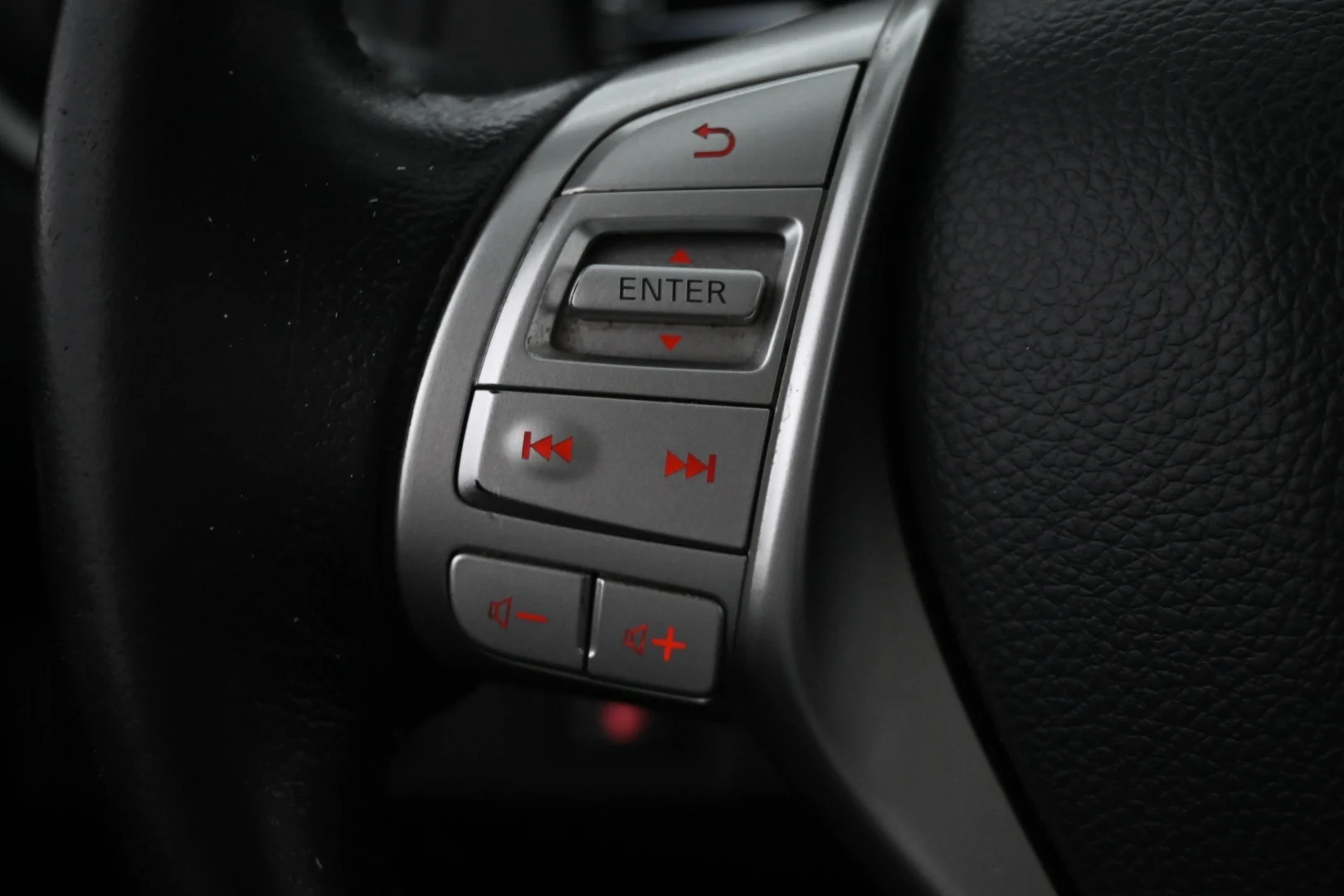 Car Image - wHJSPgryk1SH1Feo4sfdJ
