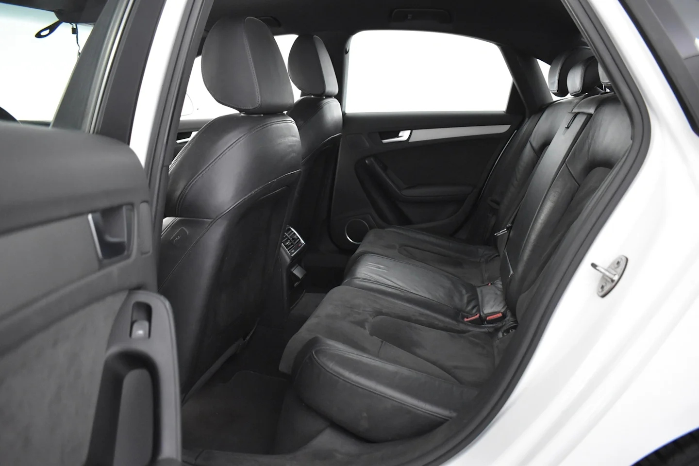 Car Image - 46MTer3wjm3bRlfZykP4hN