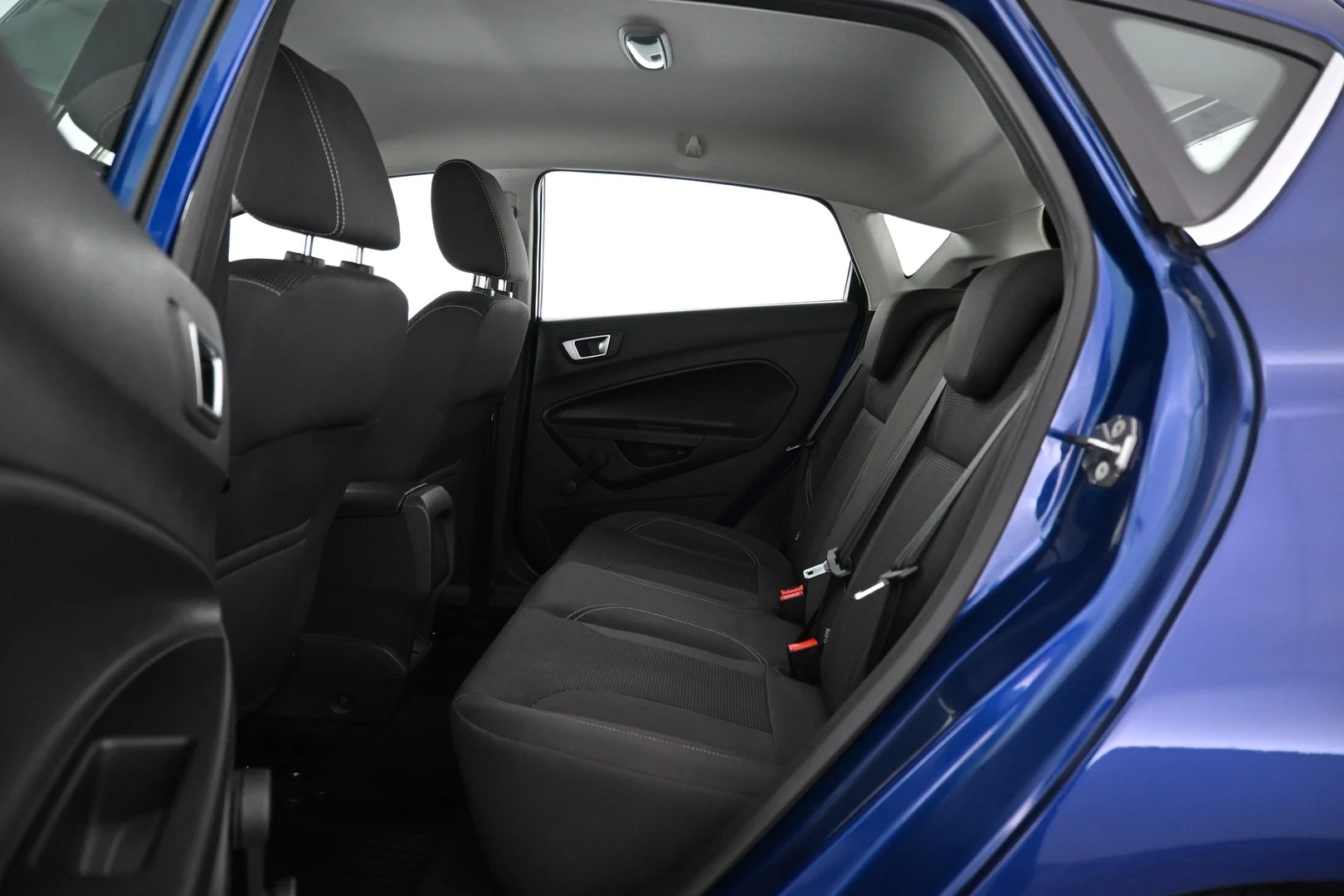 Car Image - jTxJdZLsfTGisVtlmtmHh