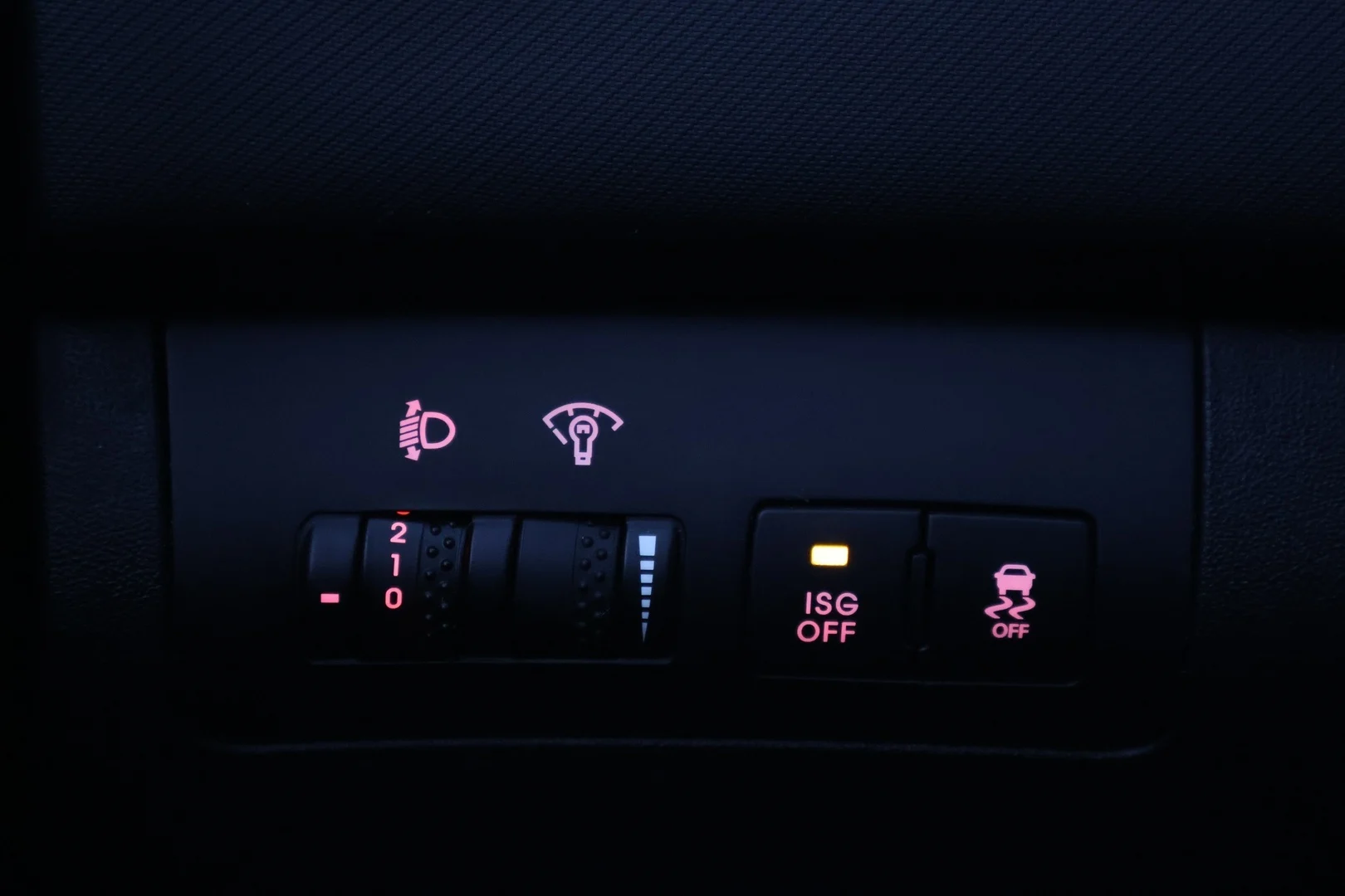 Car Image - 2J4d8lELZW06rYjNj1qARk