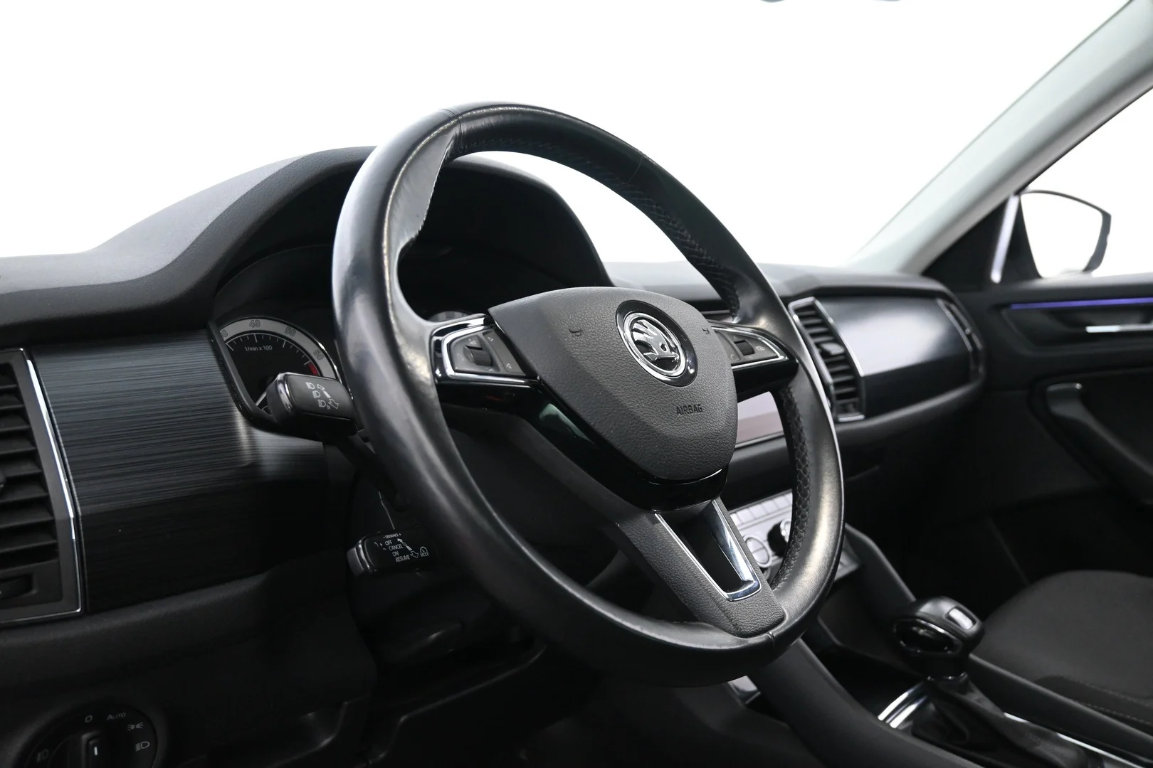Car Image - 1TjRrVZqcoVDMxGxkpf4dN