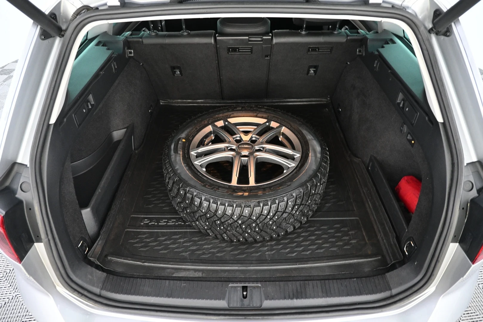 Car Image - 4mYqRe8BDD6yA65QfLosP2