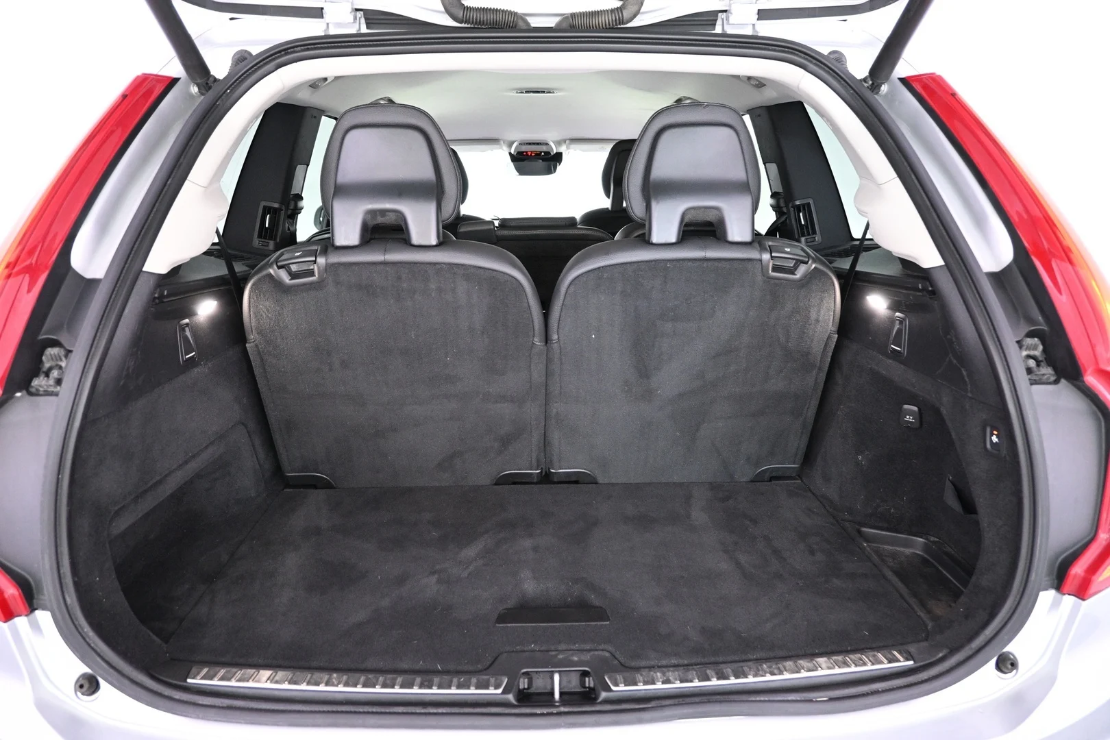 Car Image - 41Inm4ojLLscQVaudBaMmk