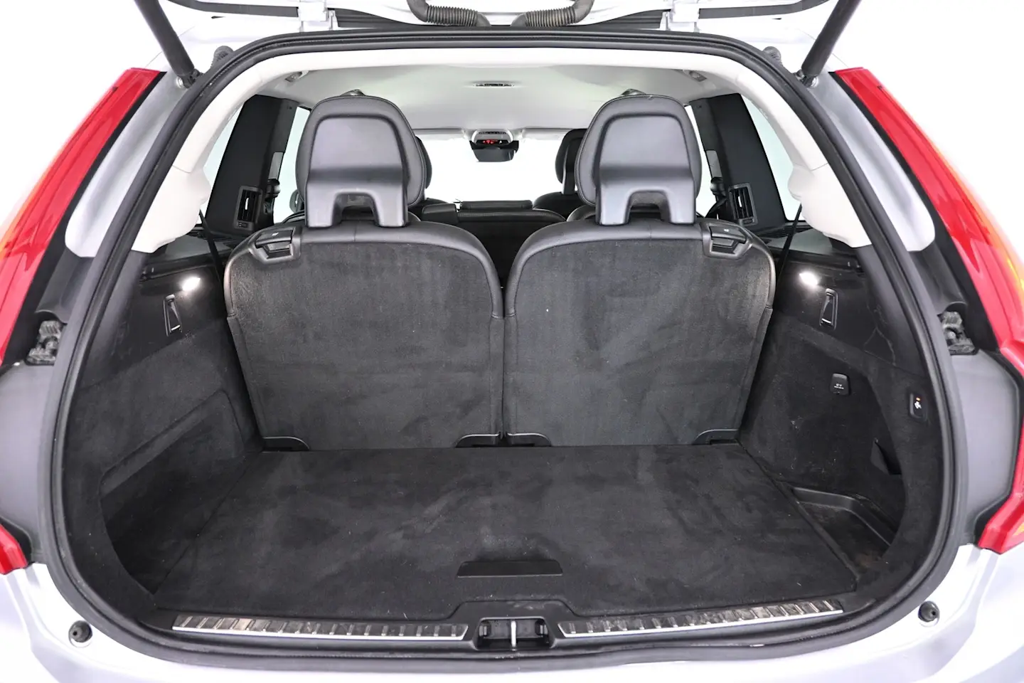 Car Image - 41Inm4ojLLscQVaudBaMmk