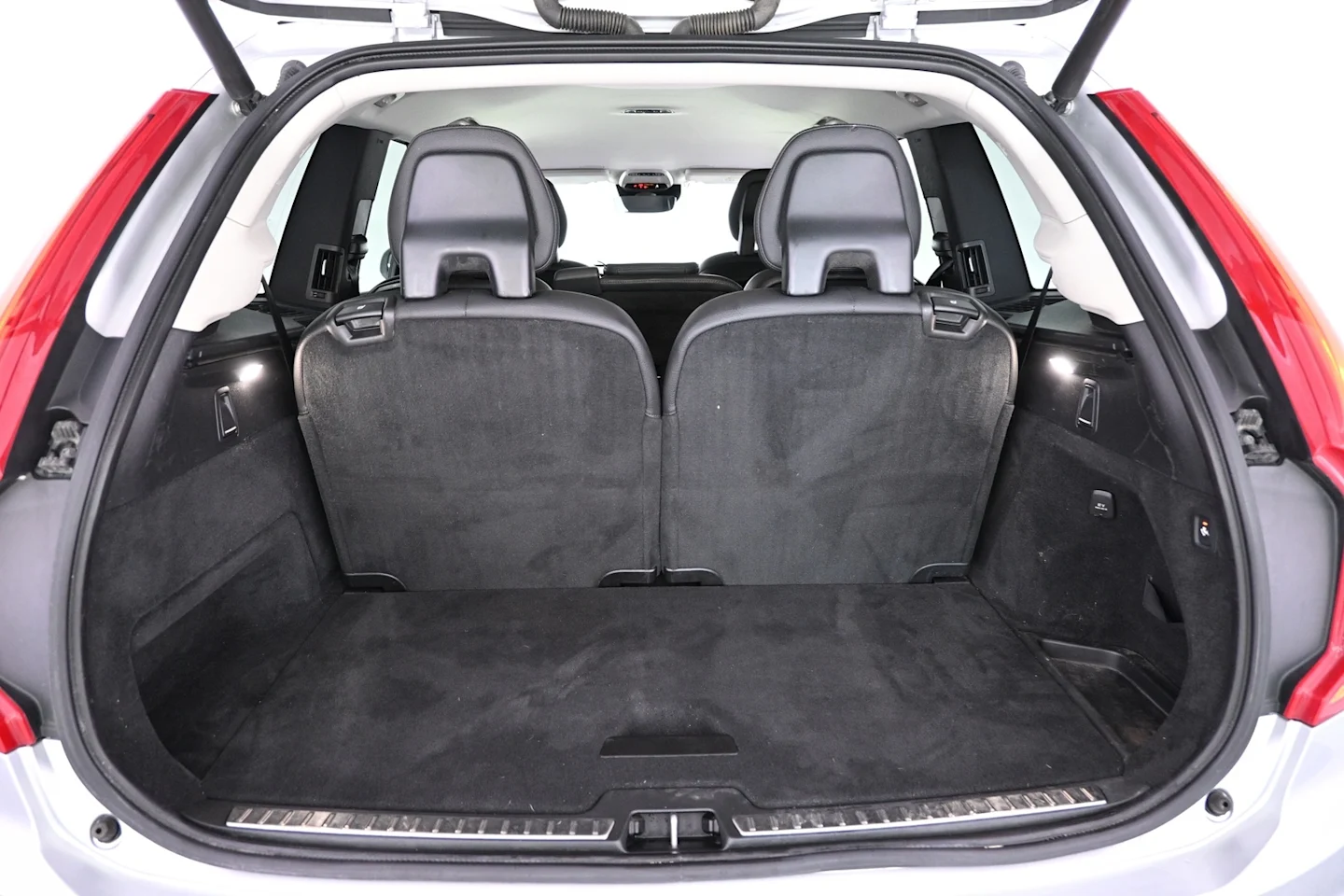 Car Image - 41Inm4ojLLscQVaudBaMmk