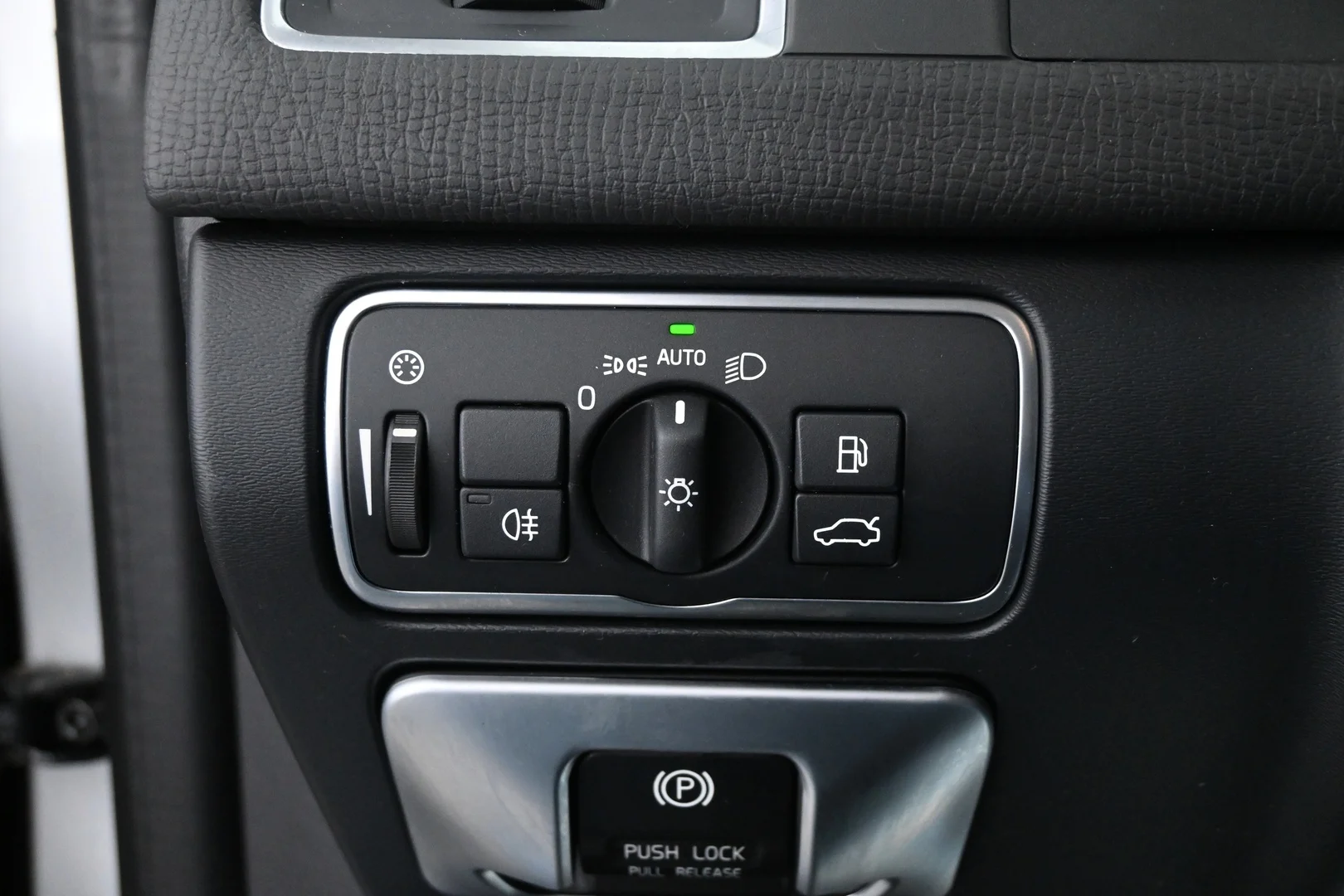 Car Image - 3pbqIWhiimvNeN4kon0ysu
