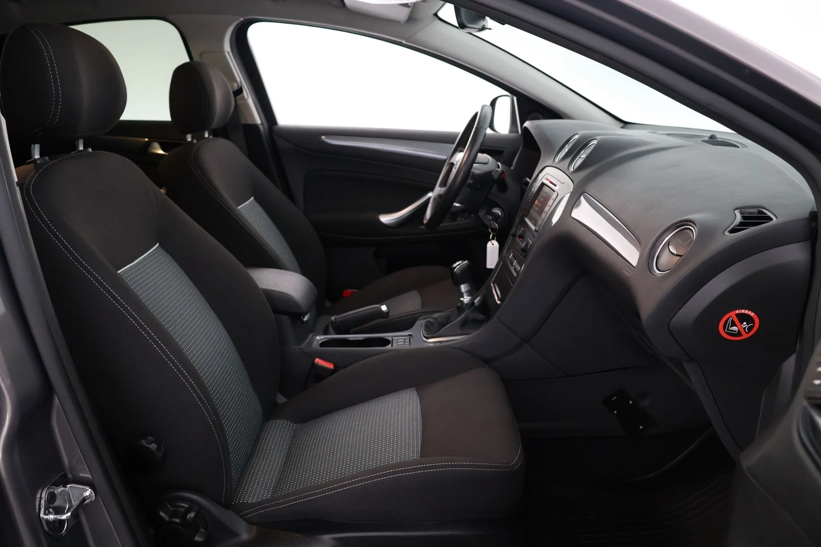 Car Image - 2Ssjbi8uAA5AbgYz5aLL9P