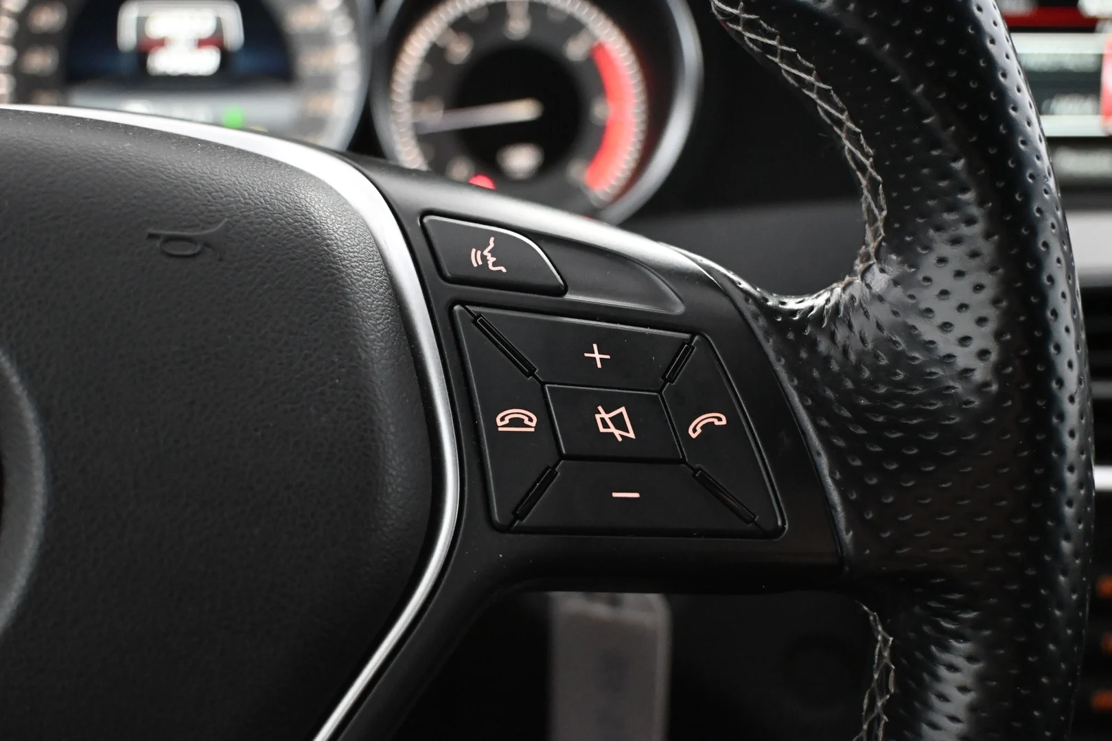 Car Image - 4frnjYyQYE9E6rubRamzBO