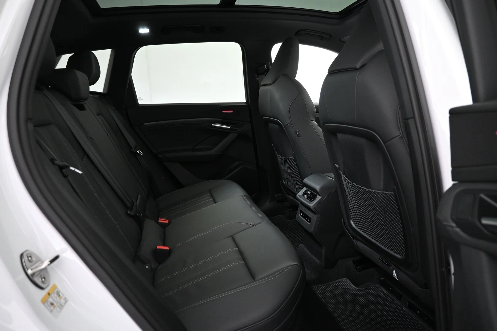 Car Image - 6z6EpDzzqeBFXCQ566SCt2