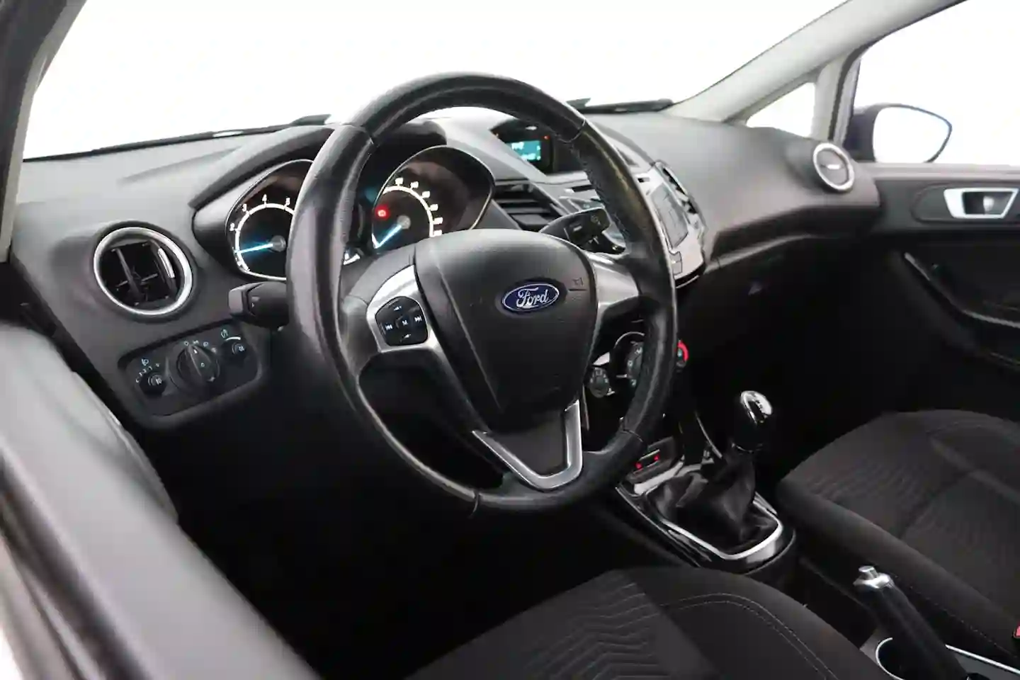 Car Image - 7IATRiLF7qizaxkWbGygXy