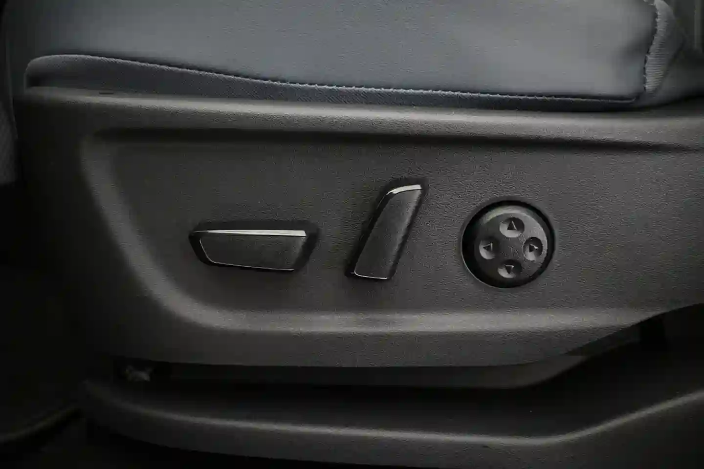 Car Image - 4XPUyfDrmDGE9kZs7WzH6S