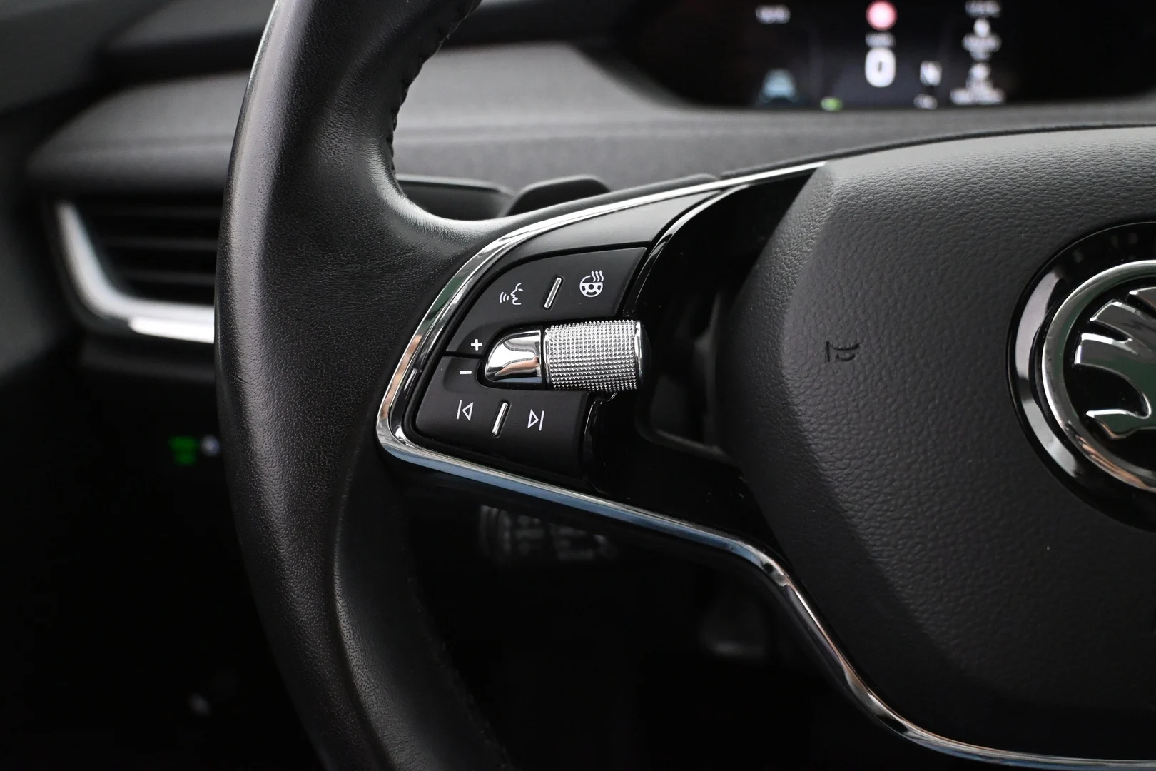 Car Image - TdXmtD8o5VZ0e3lbEPxZ3