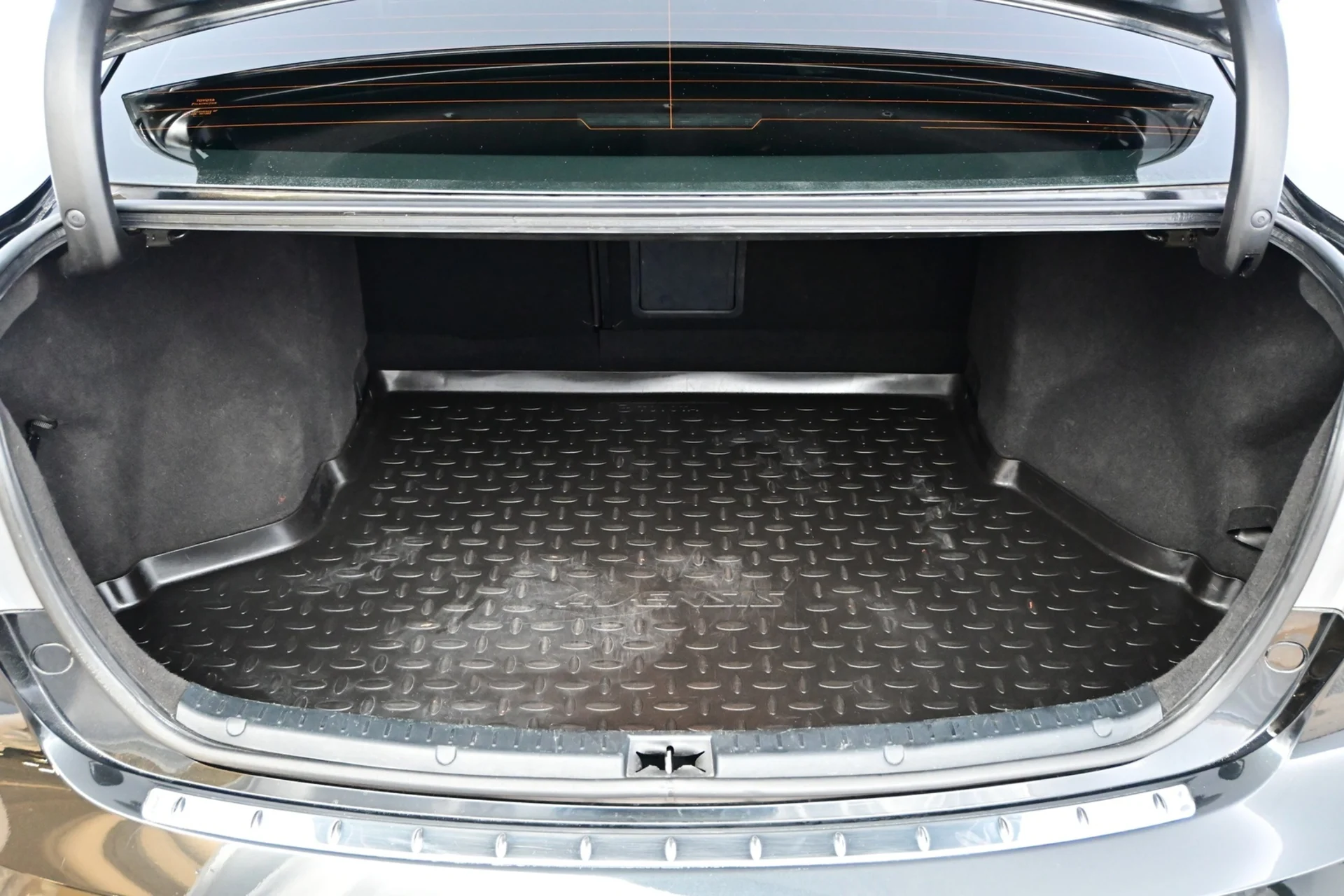 Car Image - 4bbqqgkvr2UgwwDlyW8kX1