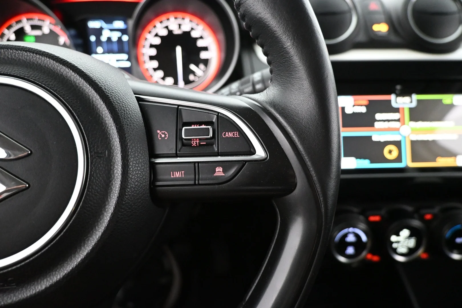 Car Image - 4V1k4v6I28MFKNUi3Bd5be