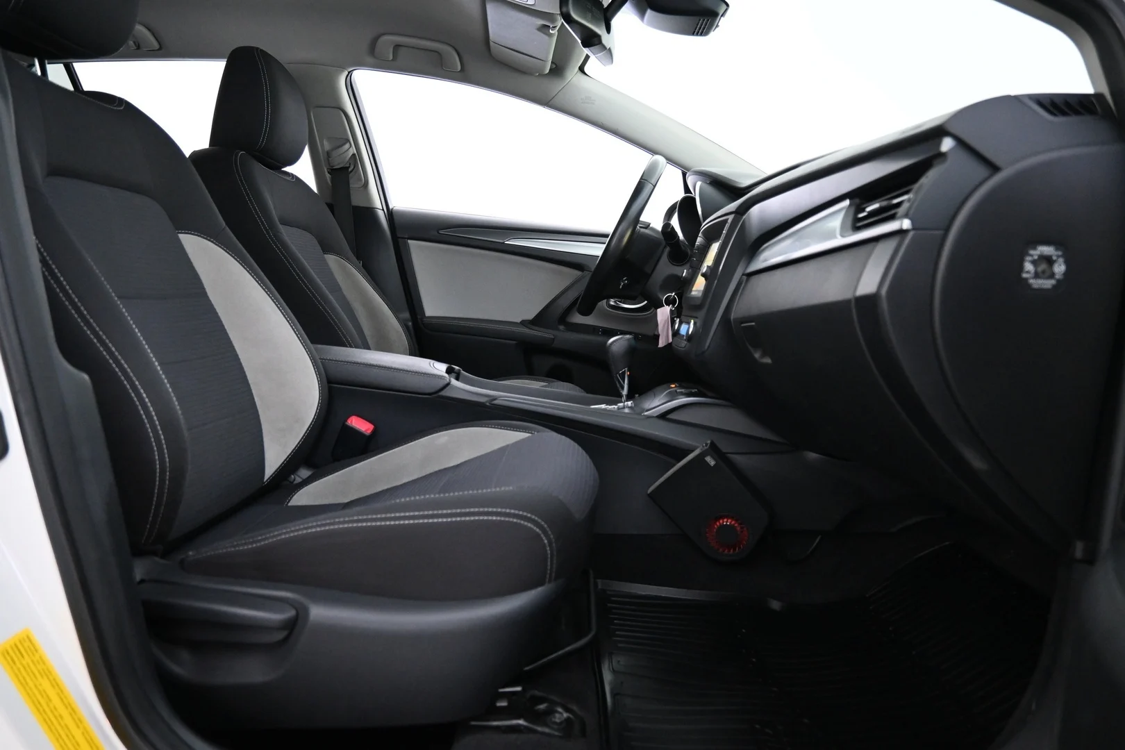Car Image - 4UUB8XT1x7NMAidQsBmCwV