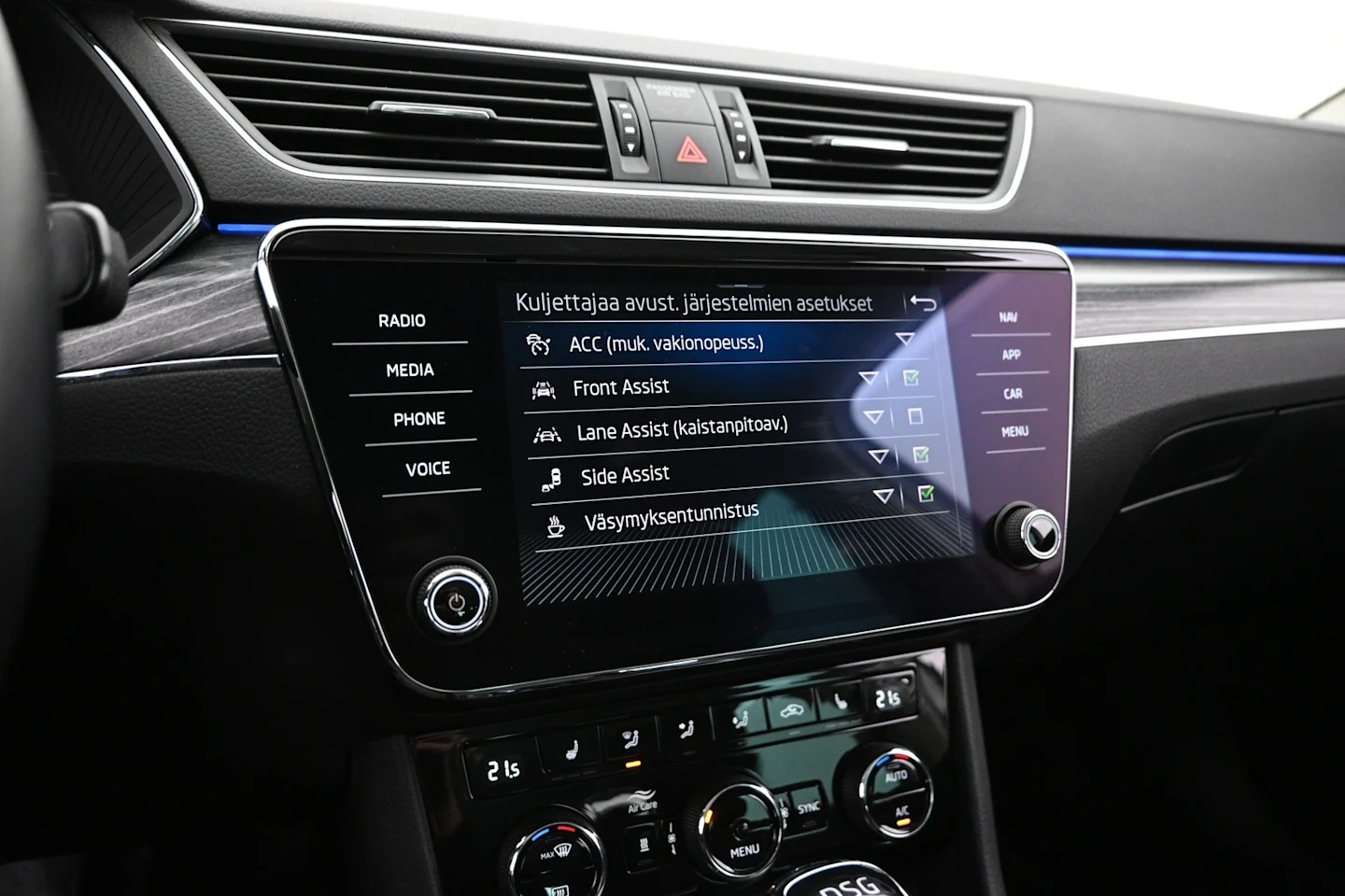 Car Image - 1mRM6aVx5eEYs2MTcgbr3T