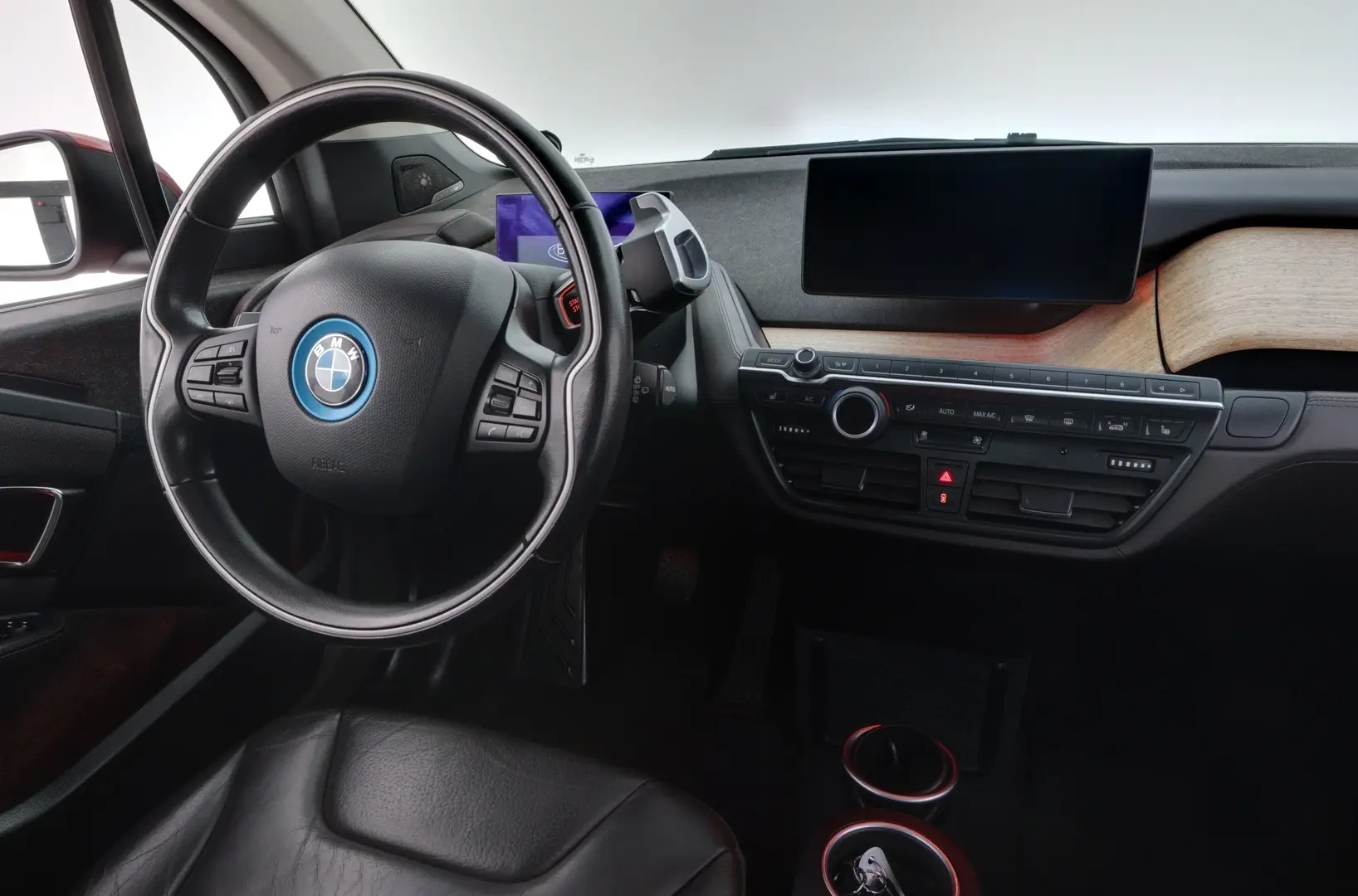 Car Image - 6SjT6IGi9siYUqcG6TefpO