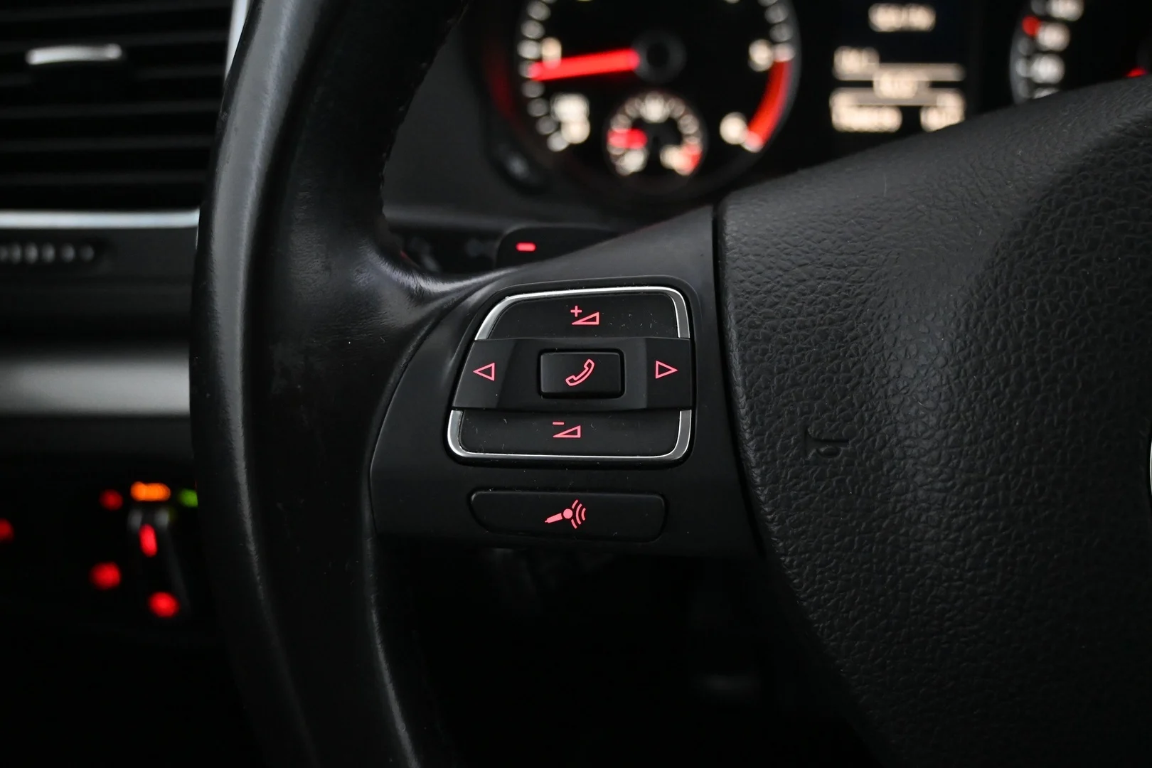 Car Image - Z2ohm3VtseqFWD9pNlICq