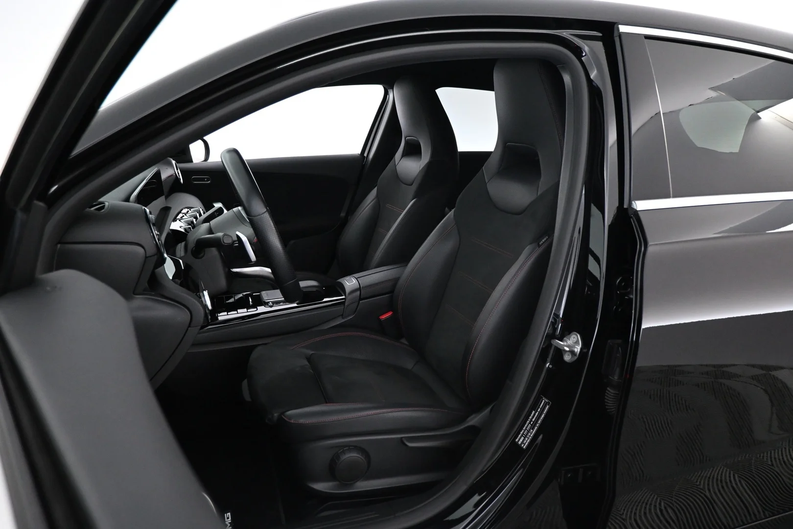 Car Image - 6ZUPufnXIb3Dc2dhMPKlIn