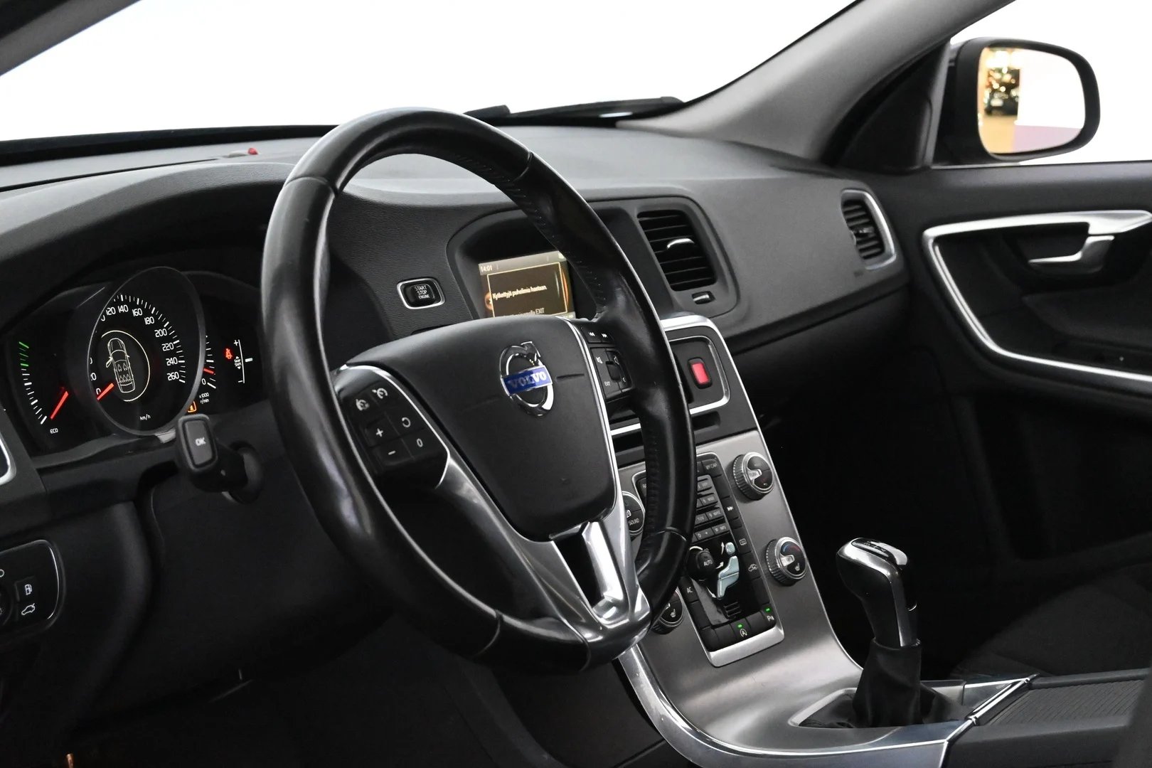 Car Image - xCn8suA2eBqqSjprAaUVi