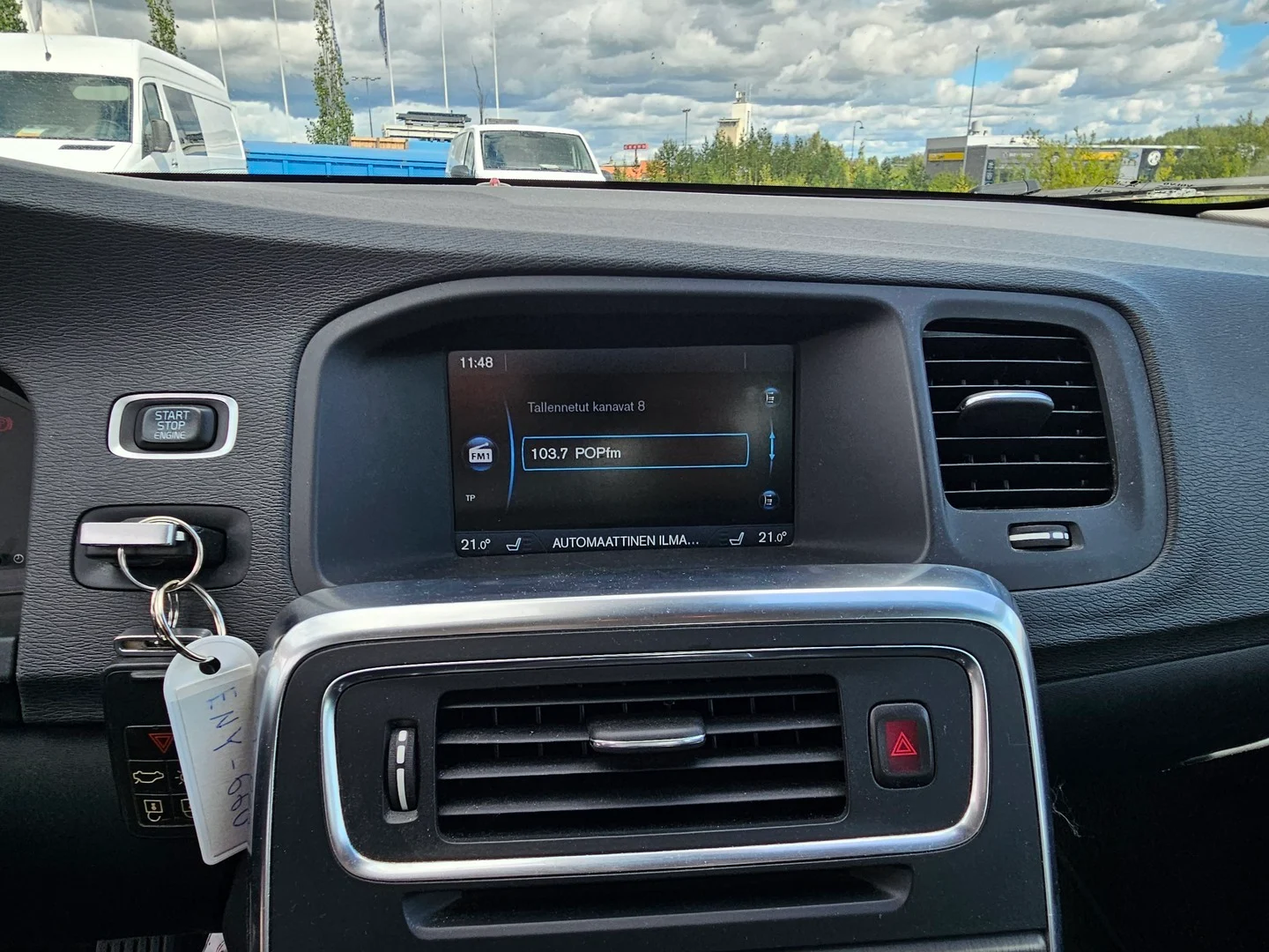Car Image - 2NlaXVqIlGsl8j5HIYV1xn