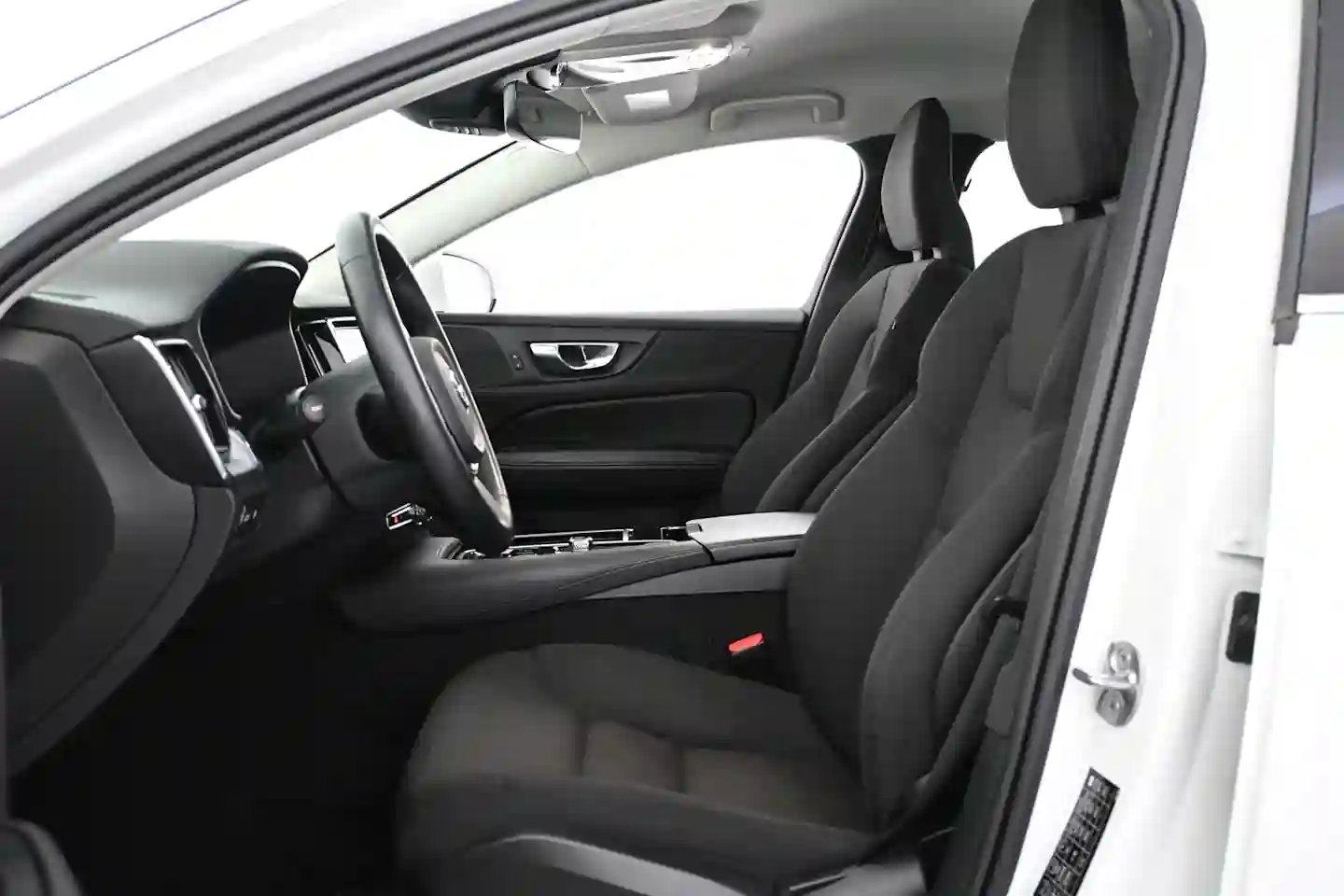 Car Image - 6VRaOVb1rwmZehA7YanZjI