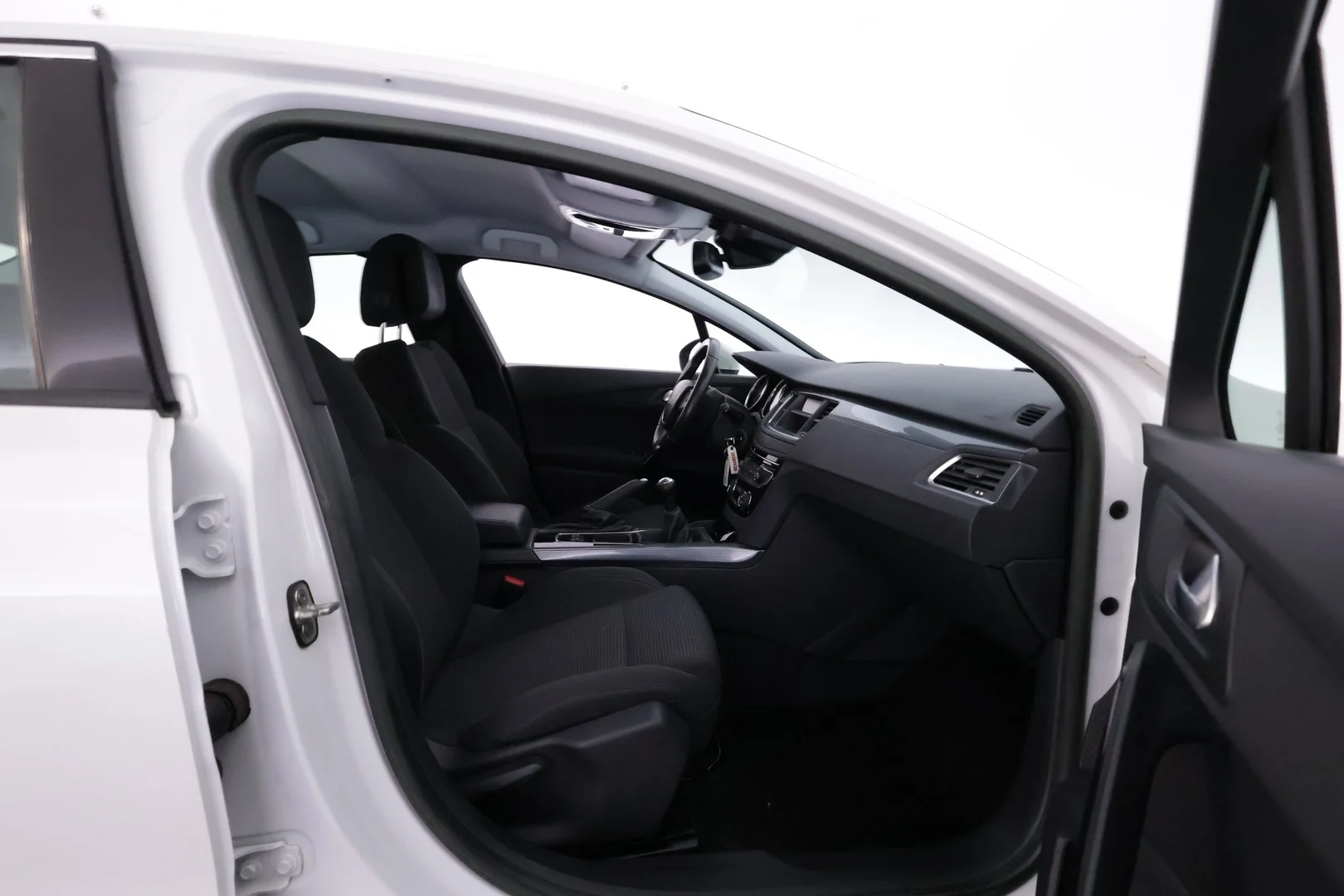 Car Image - 2rutqAn32AlBPOEljUgGSe