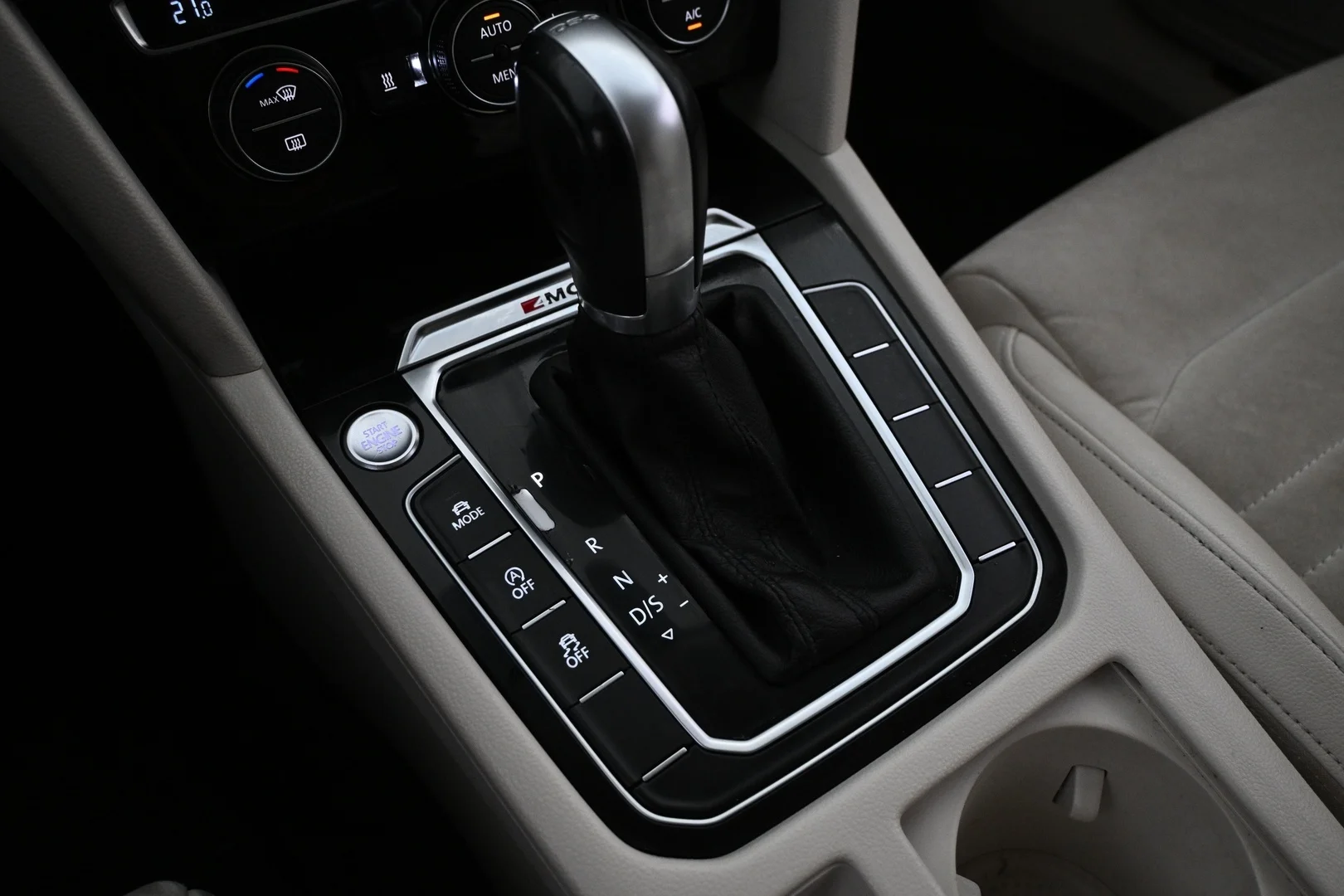 Car Image - 7J9n4imznP2DdrWFw6WHXE