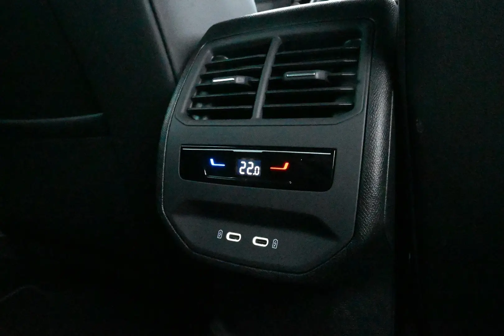 Car Image - 6OHqxYmkypy1IP598OEyLu