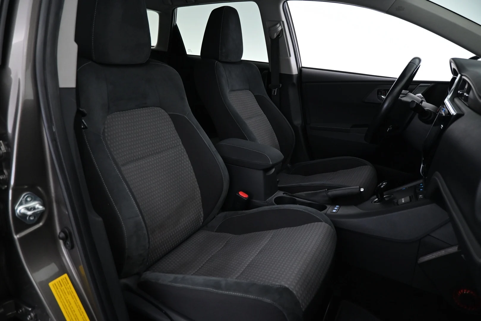 Car Image - 6x0UC9ZuFGBhhbzEjrTjen