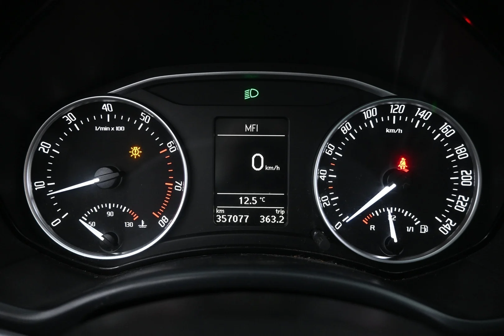 Car Image - 4Tvb8grAkwmXeX3FXjRdGW