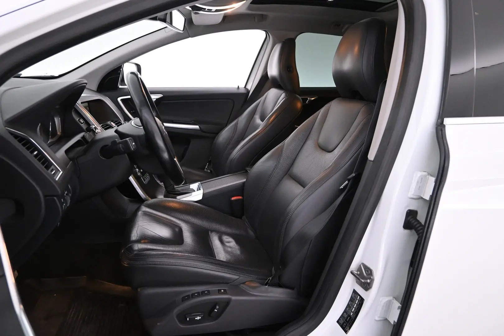 Car Image - 4GeYXSsRLEbxpOVdmxFFit