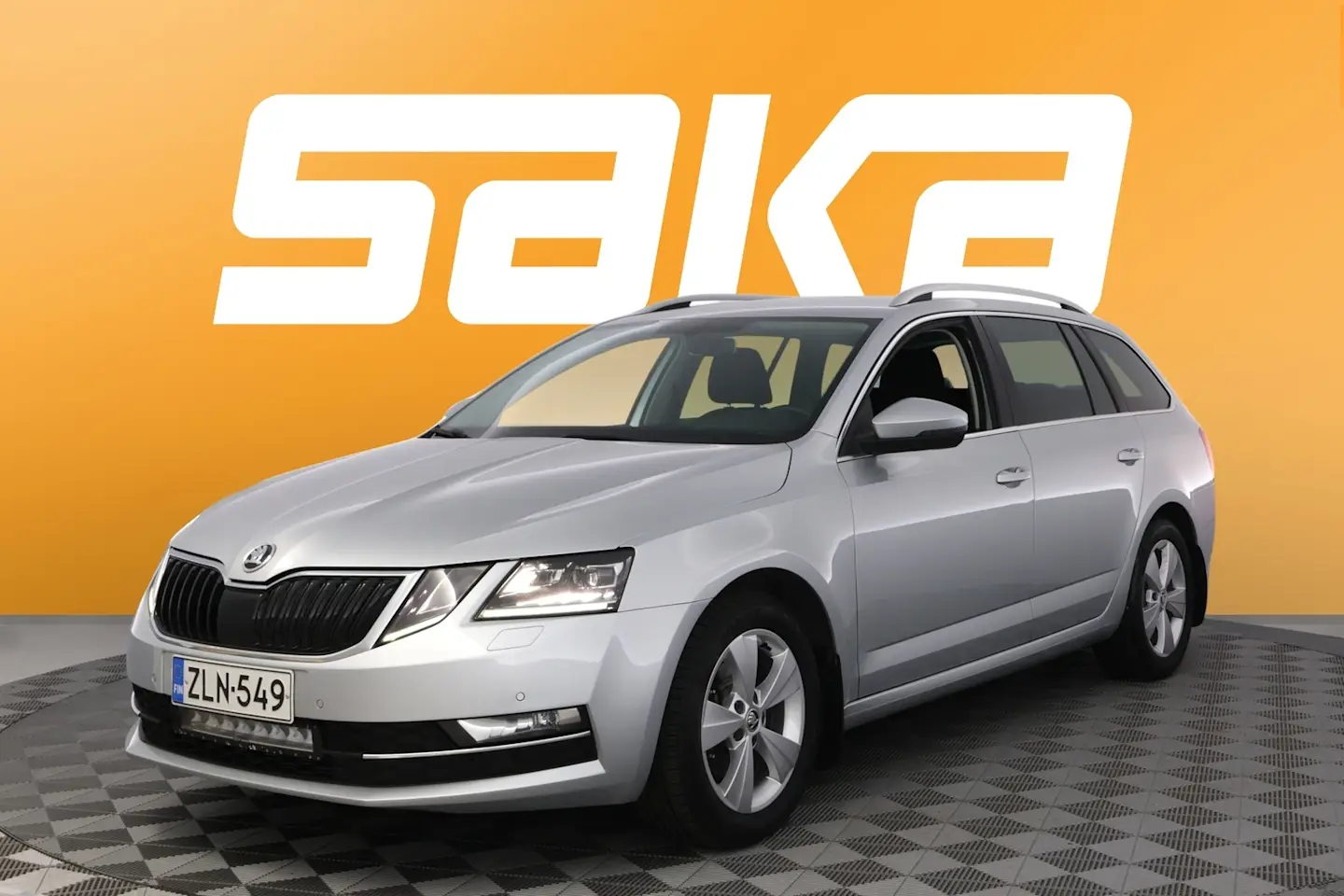 Car Image - 2SaPg6IZUVKnWmLFuAOvNn