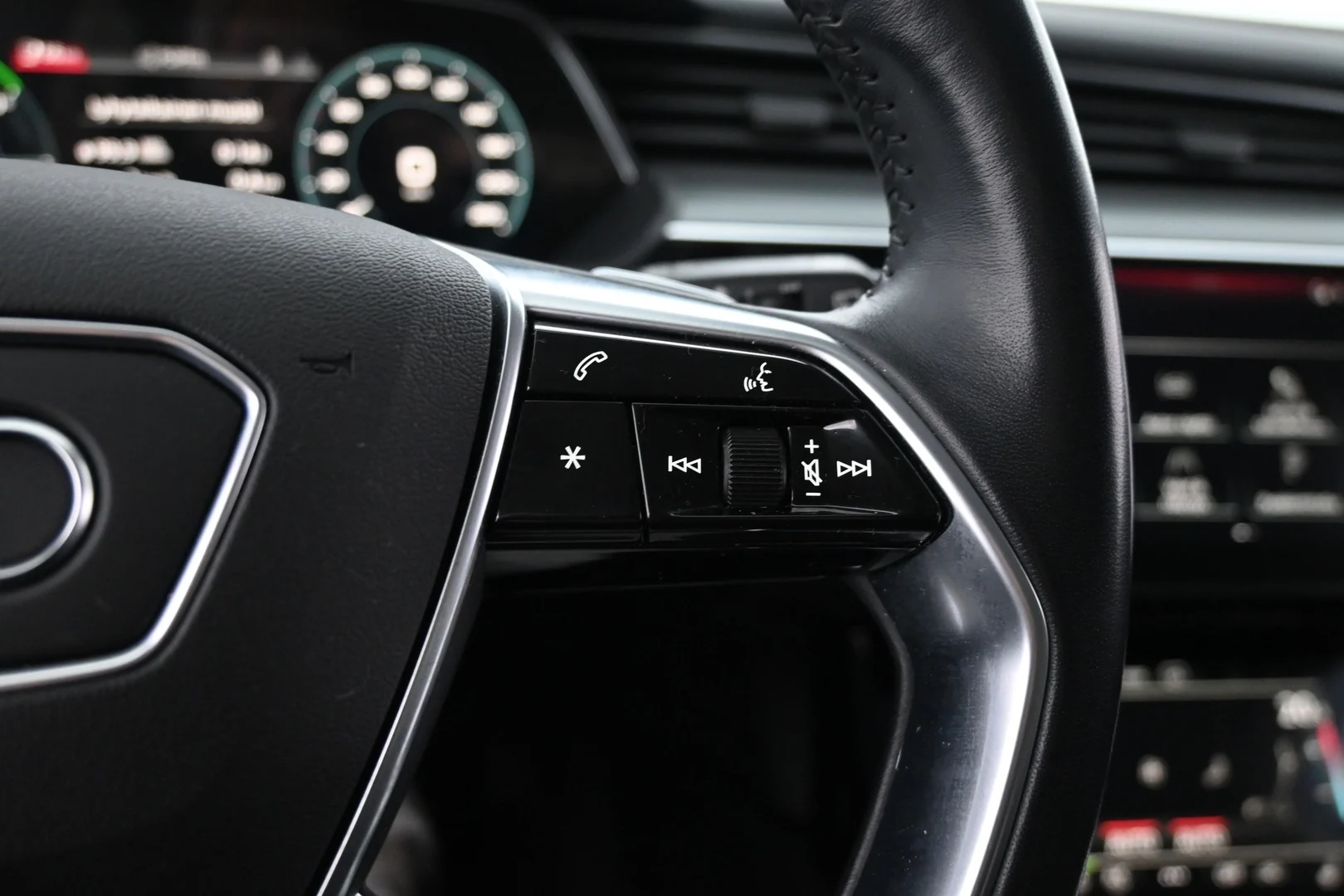 Car Image - 6DlojBzSH0IRbx6enEV7Hz