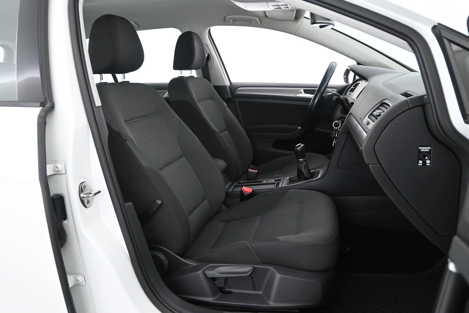 Car Image - 588e9tKYrvCuEeyIyVkgnZ