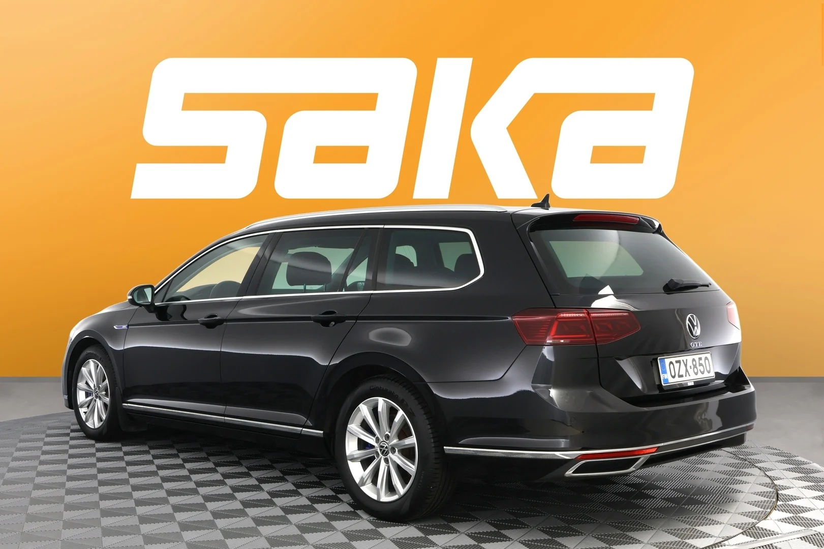 Car Image - 4oY4s6Pw1fcNnpW1DsqXdd
