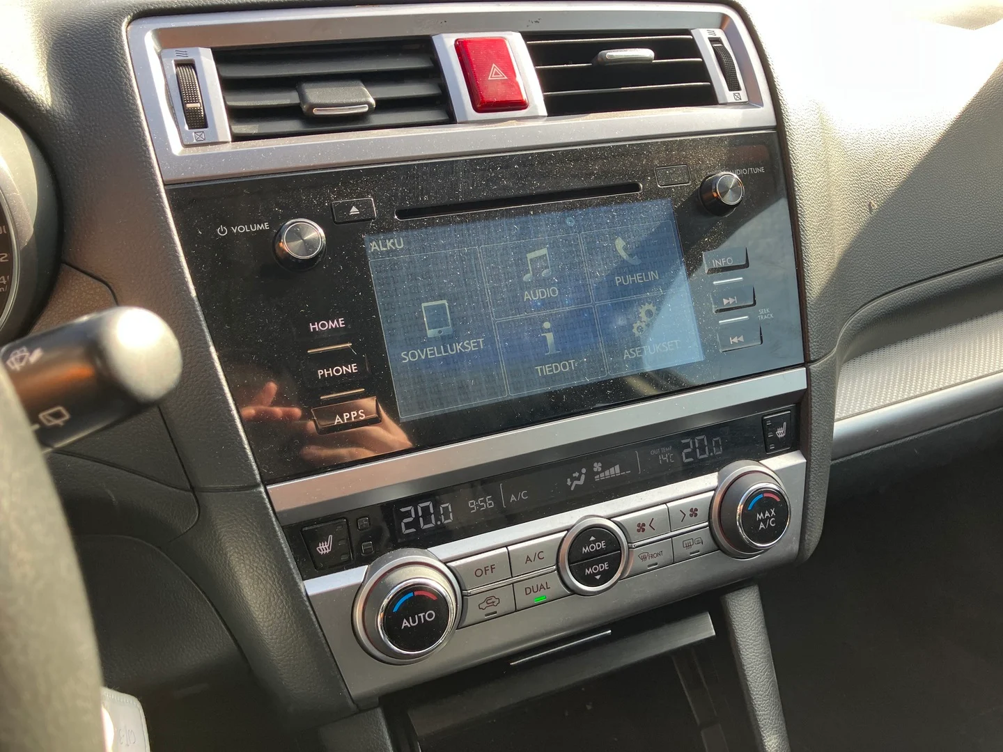 Car Image - 1UTfvhbwCMFkmJqueZtHRO
