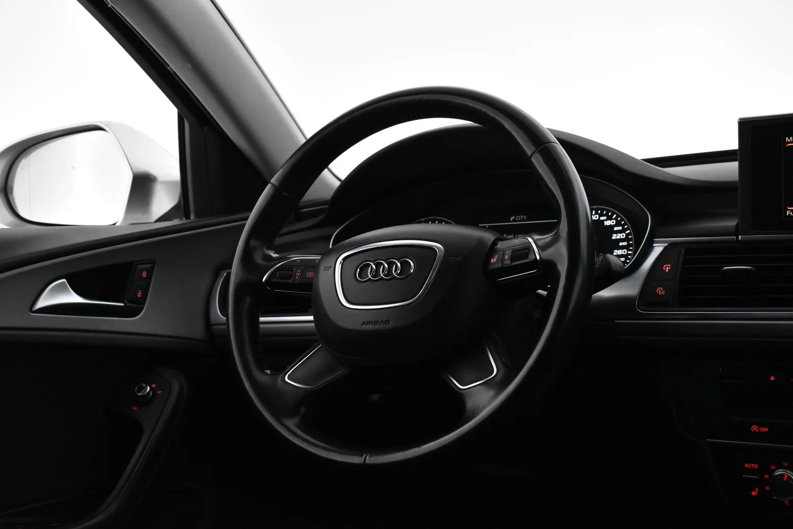 Car Image - s3t8kQRC9e63L09X03sxk