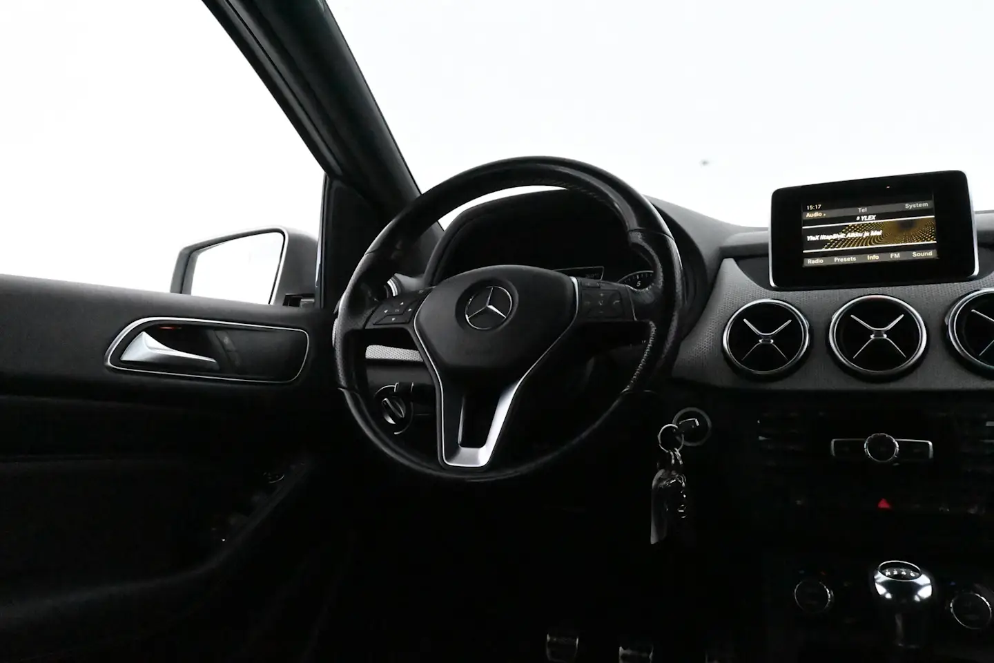 Car Image - 101yZpf2KpEGh7uISWLT2I