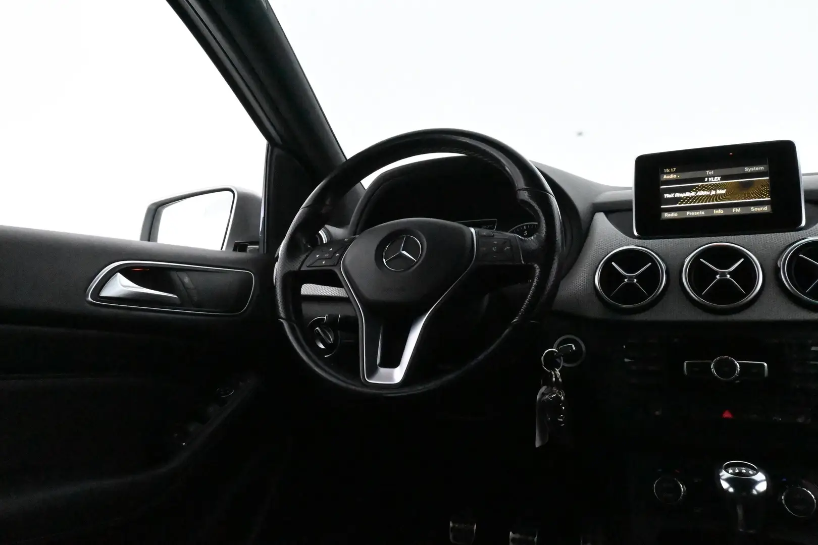 Car Image - 101yZpf2KpEGh7uISWLT2I