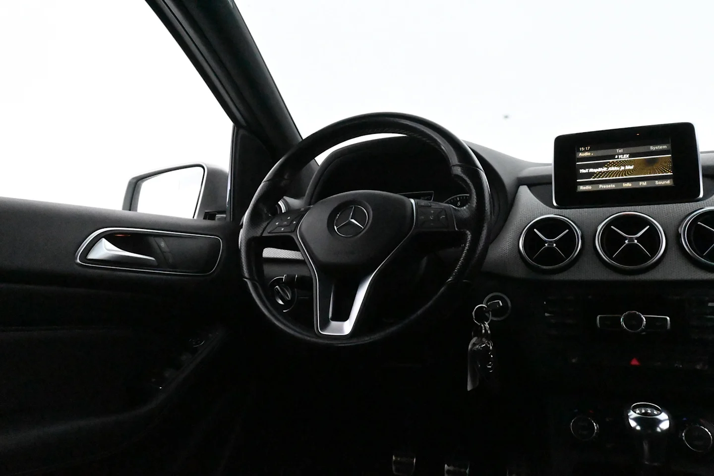 Car Image - 101yZpf2KpEGh7uISWLT2I