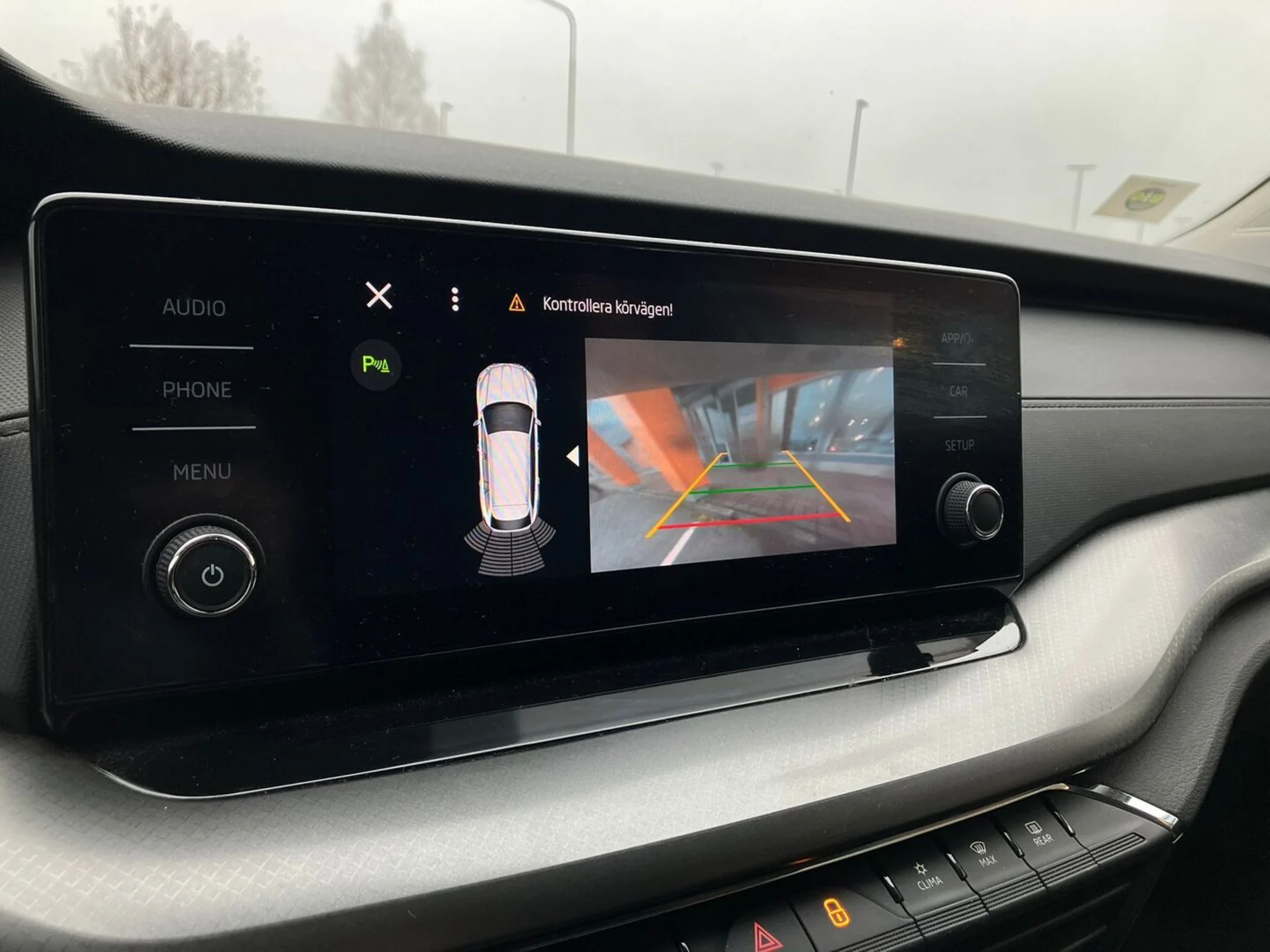 Car Image - 1xZAgT6Klv21QJ128Uubea