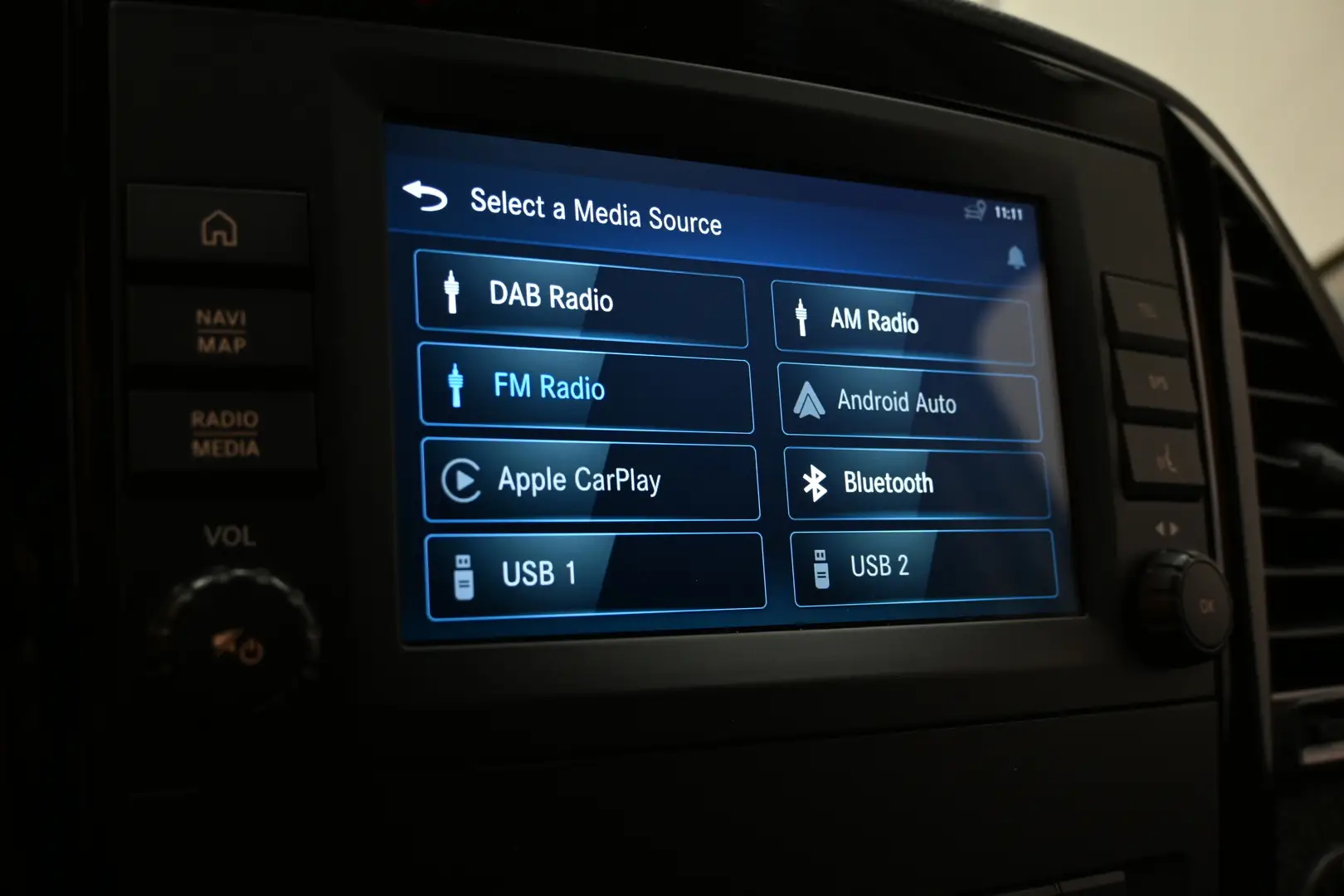 Car Image - FPeHzJC5u2qU1ggMD4zXZ