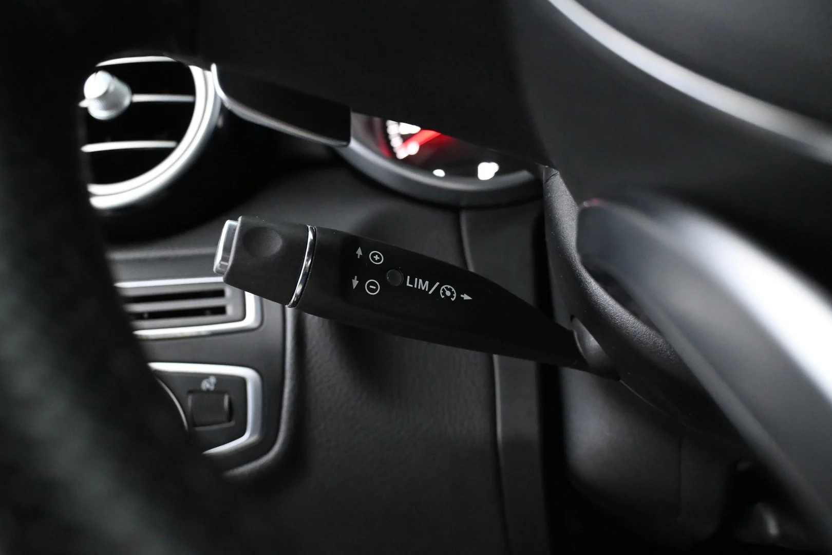 Car Image - 798olKOOd0TSMsV3ETmRTd